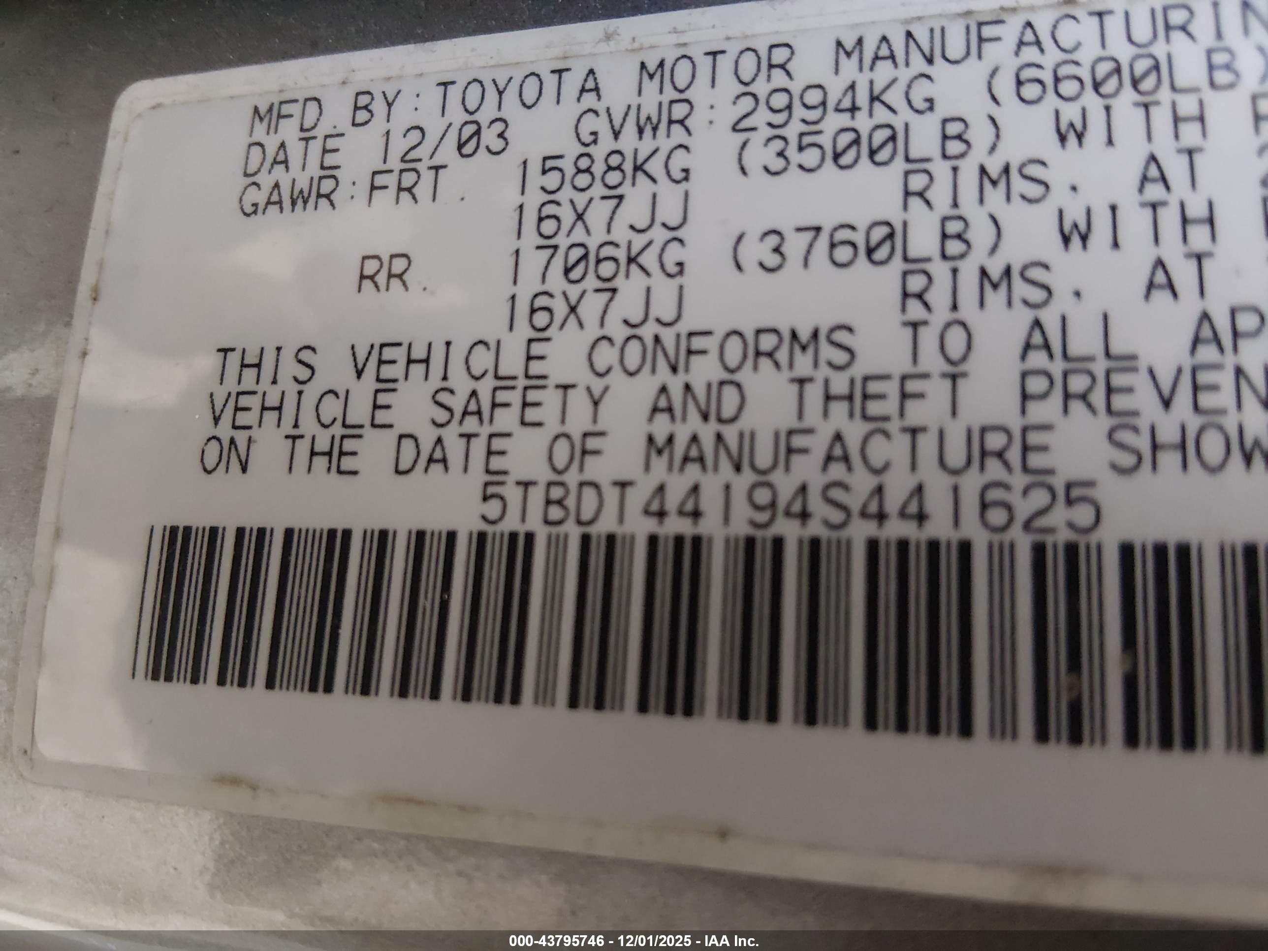 TOYOTA TUNDRA image 9