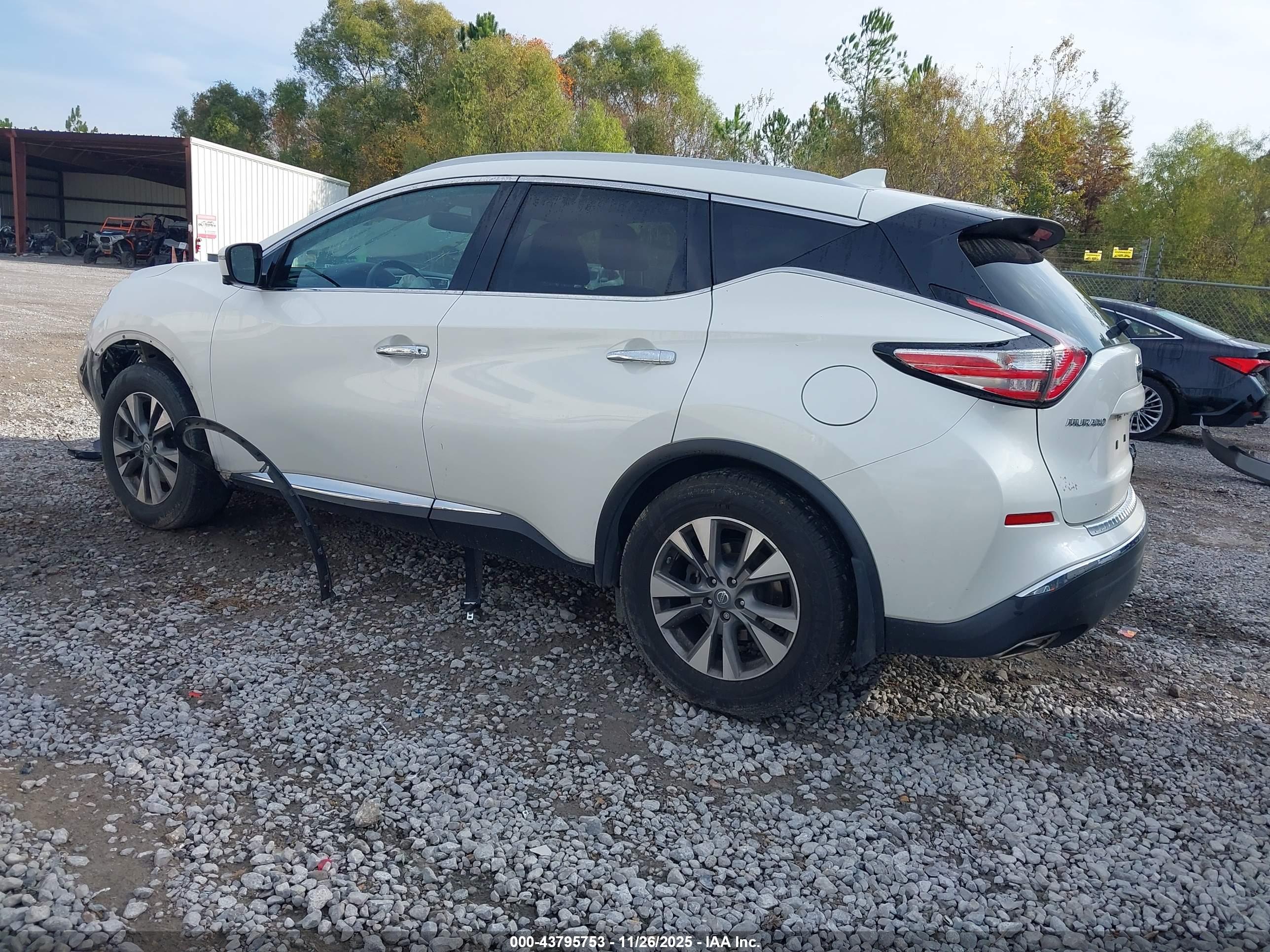 NISSAN MURANO image 3