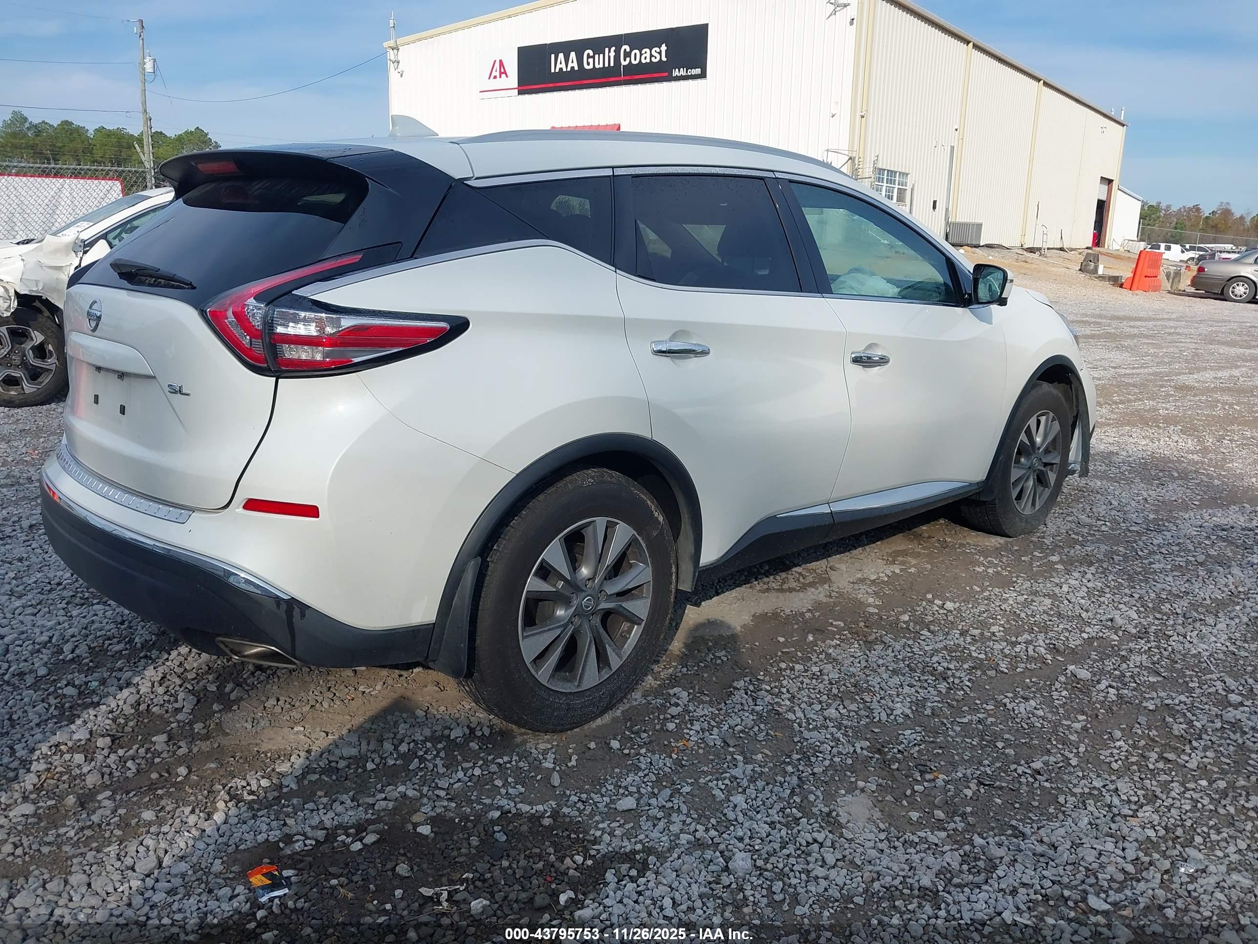 NISSAN MURANO image 4