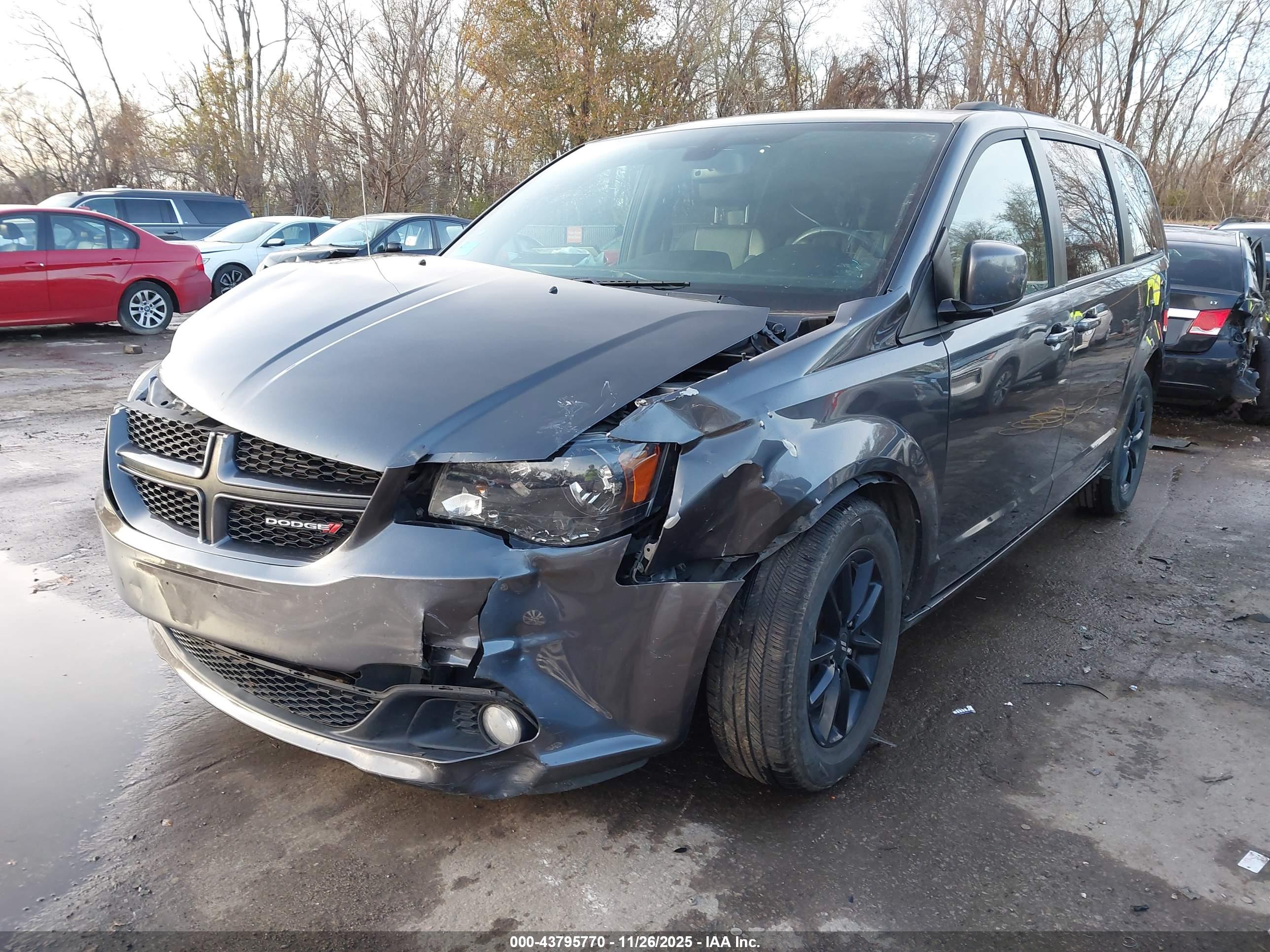 DODGE GRAND image 2
