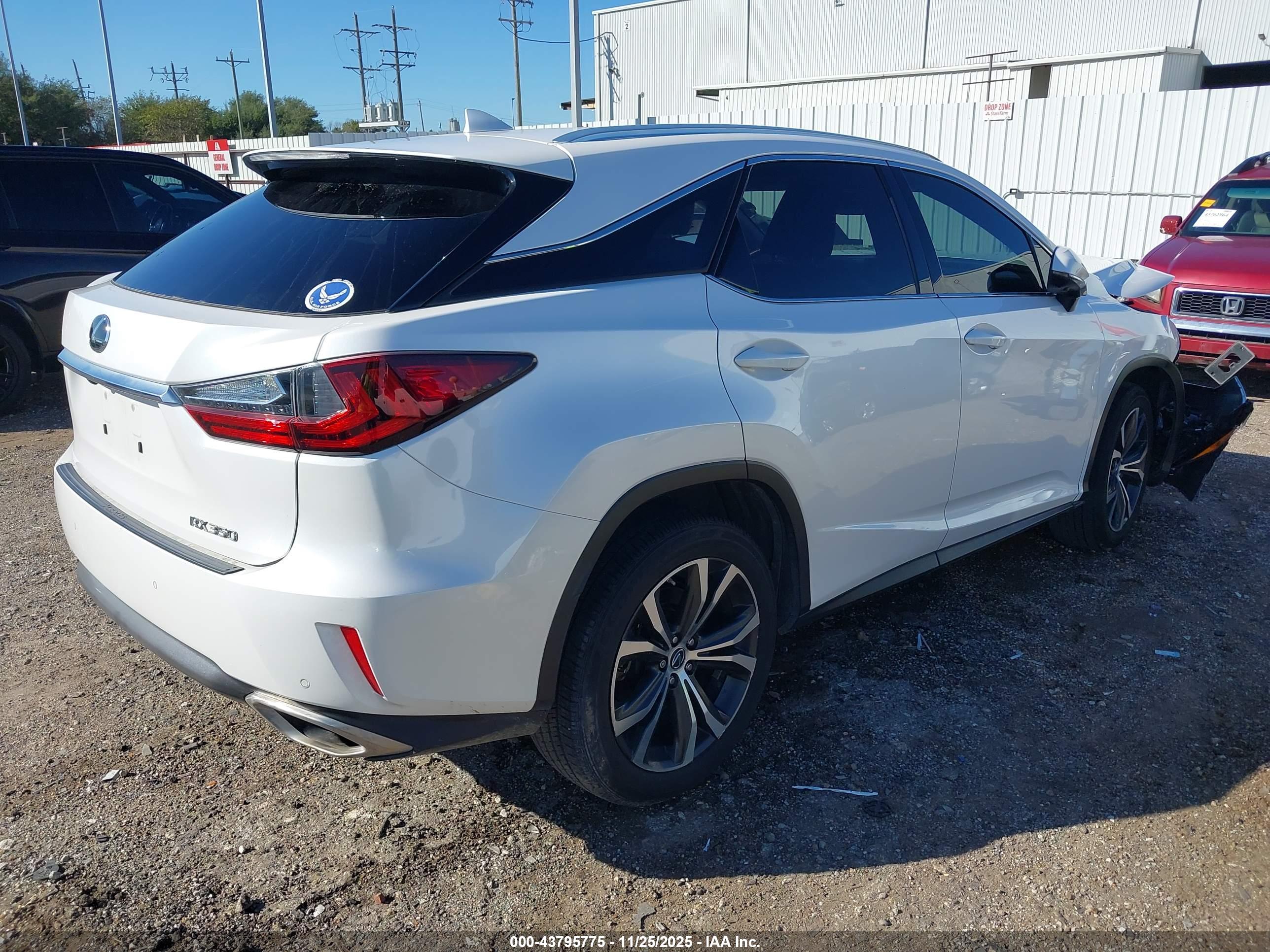 LEXUS RX image 4