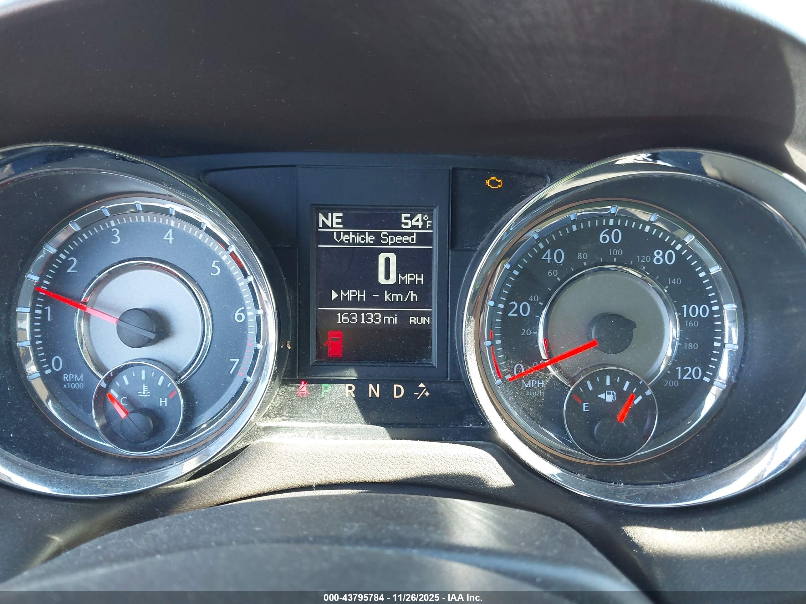 CHRYSLER TOWN image 7