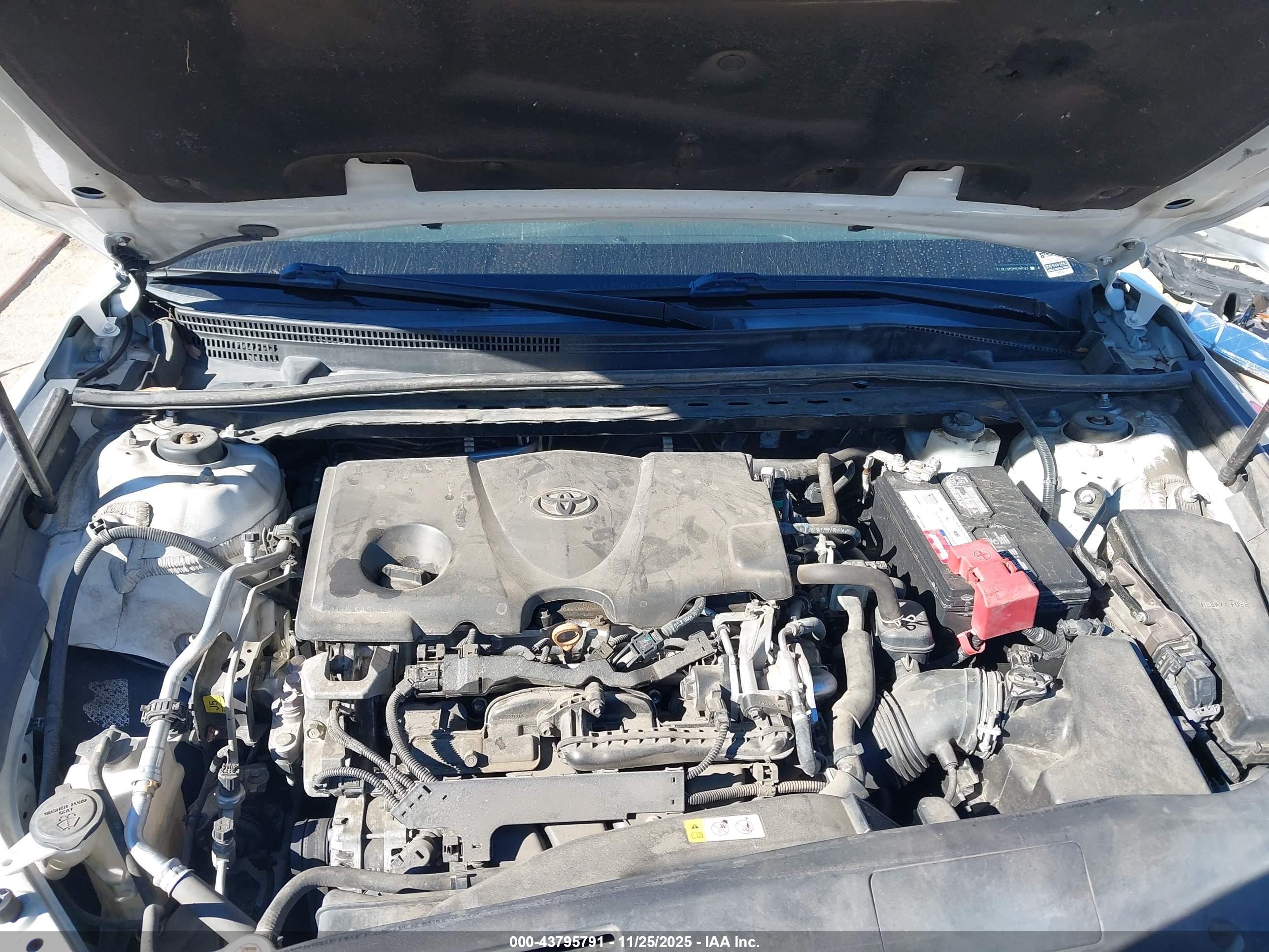 TOYOTA CAMRY image 10