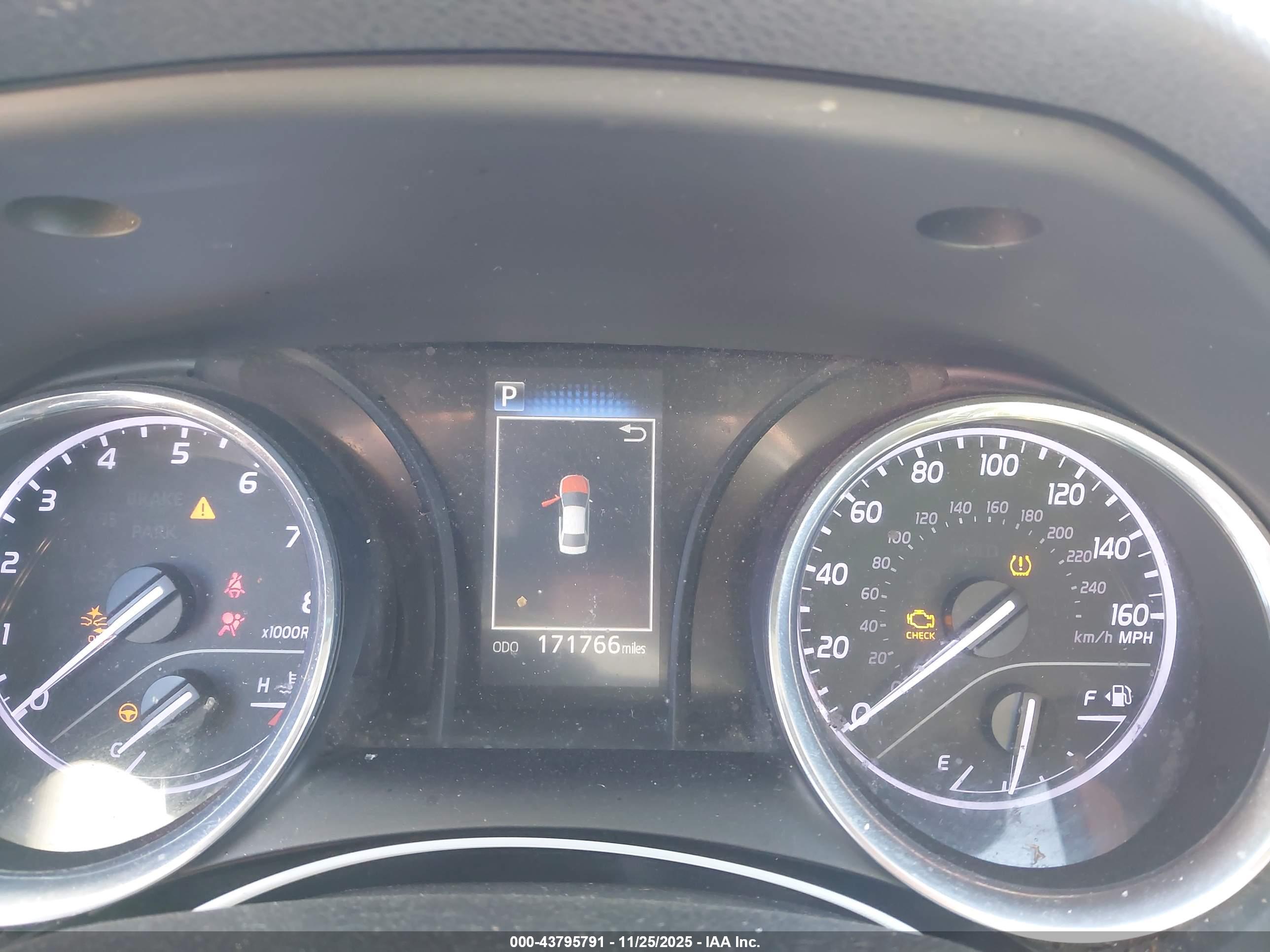 TOYOTA CAMRY image 7