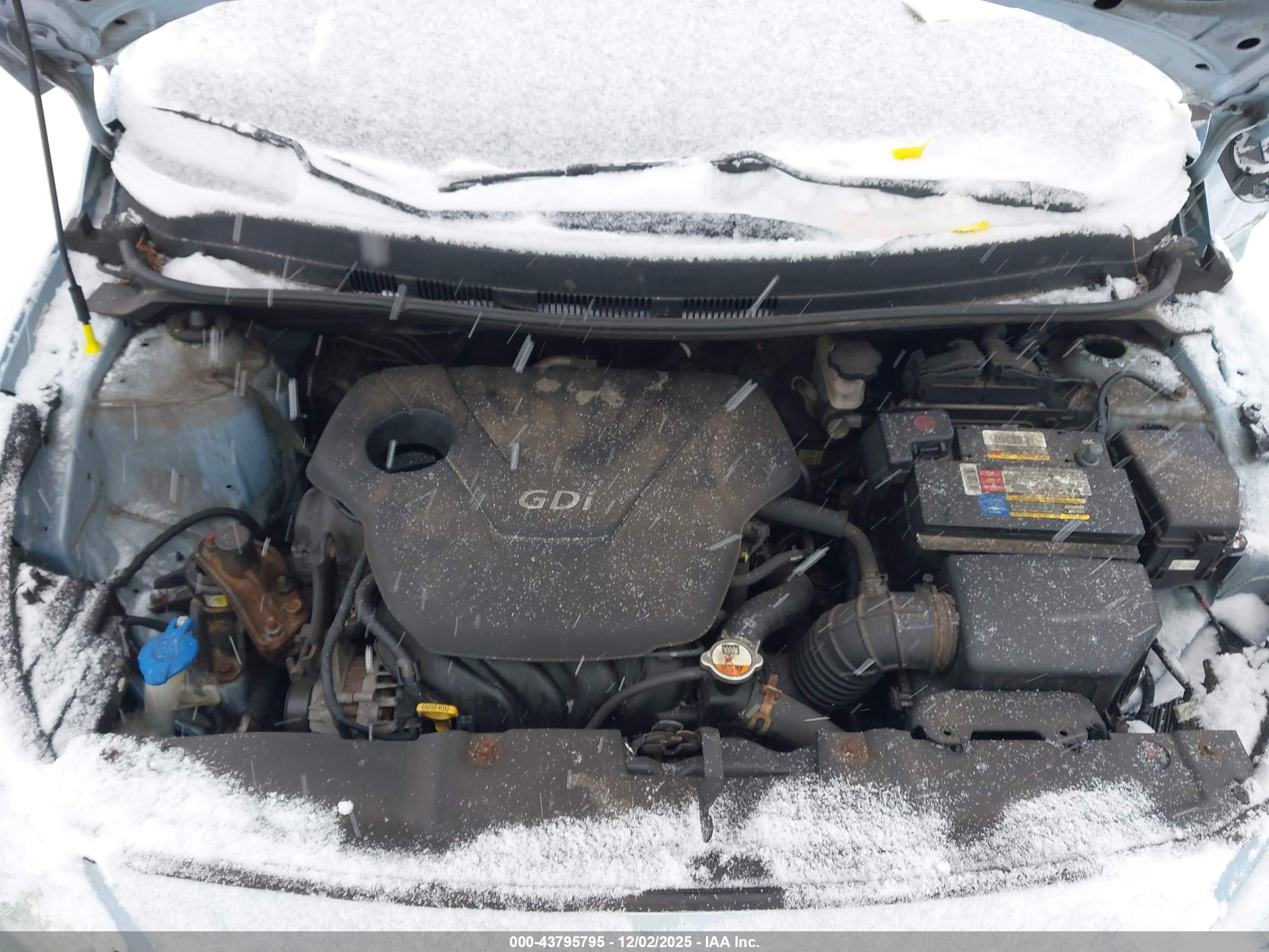 HYUNDAI ACCENT image 10