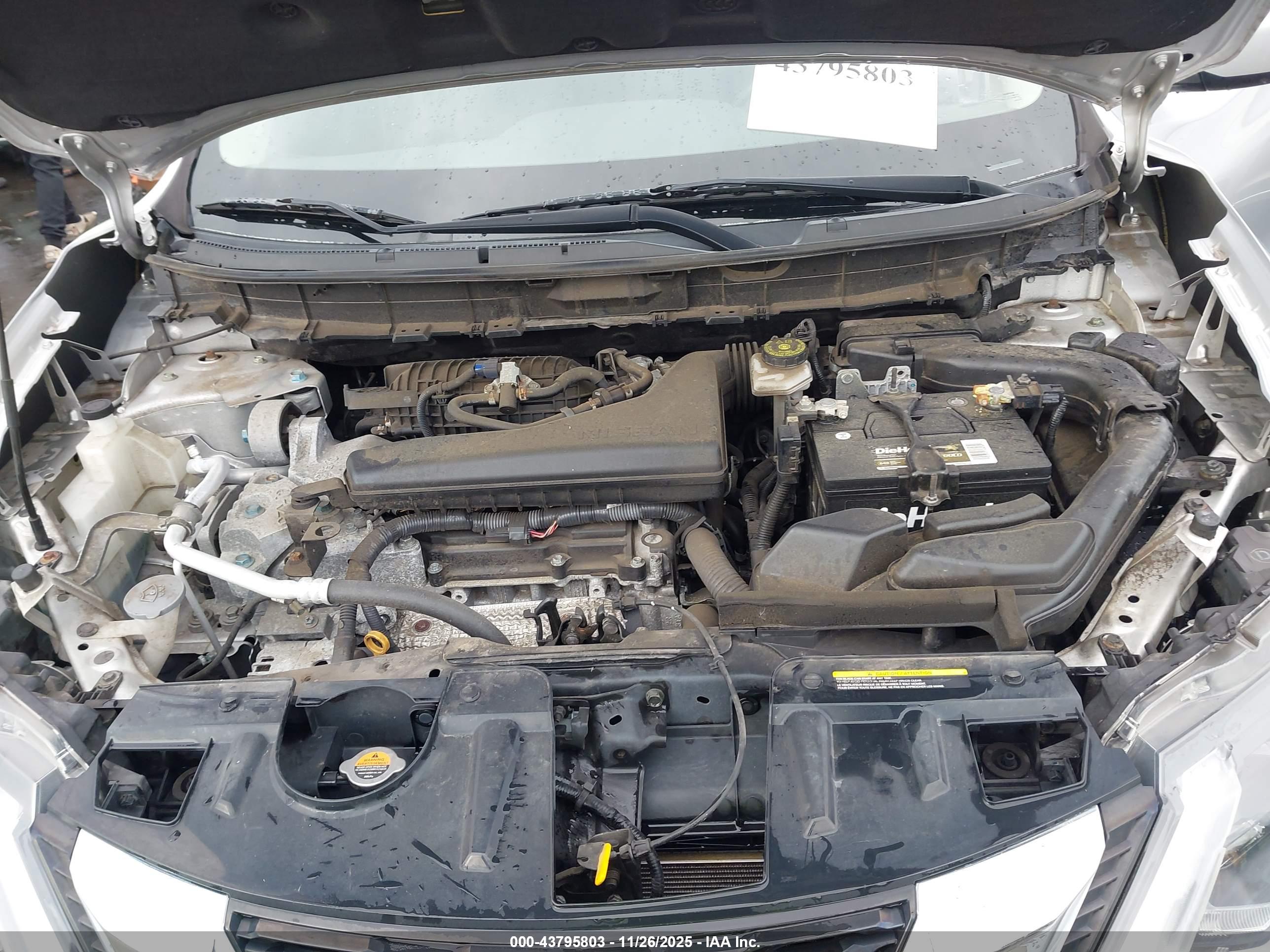 NISSAN ROGUE image 10