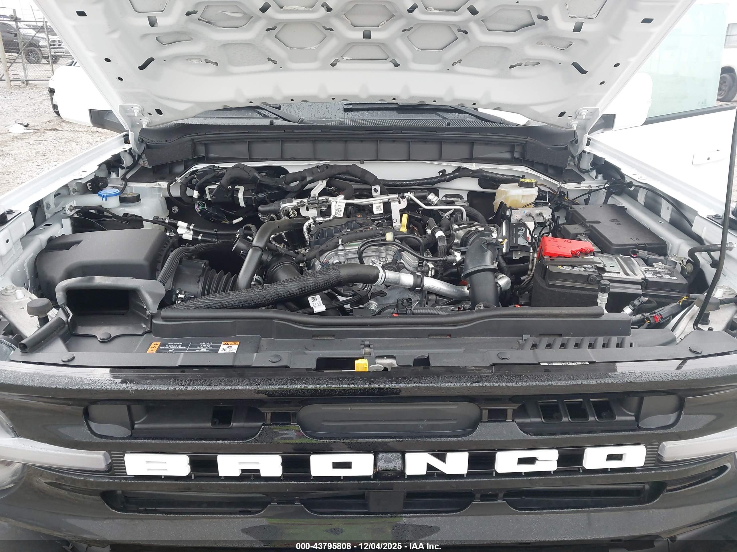 FORD BRONCO image 10