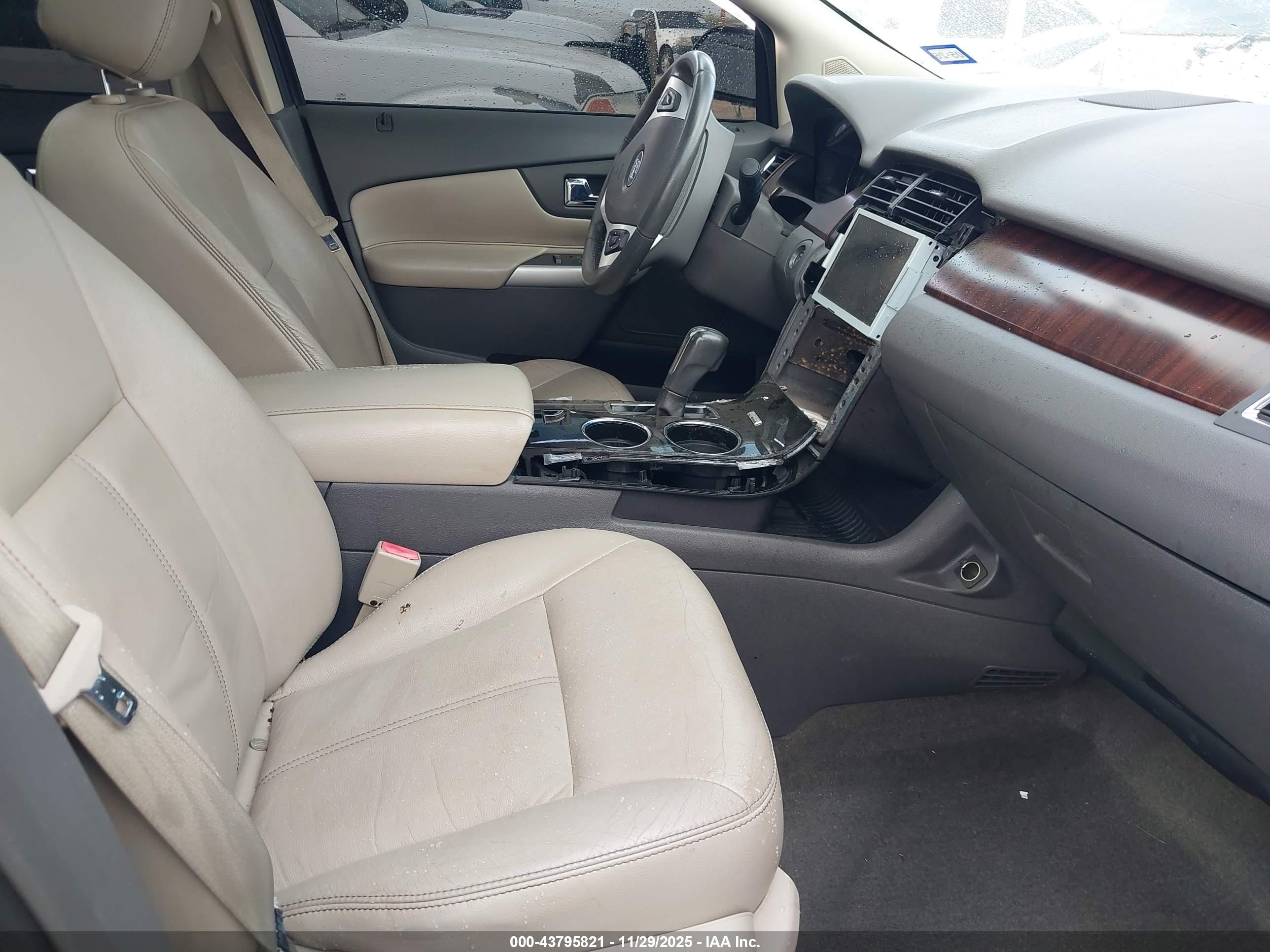 FORD EDGE image 5