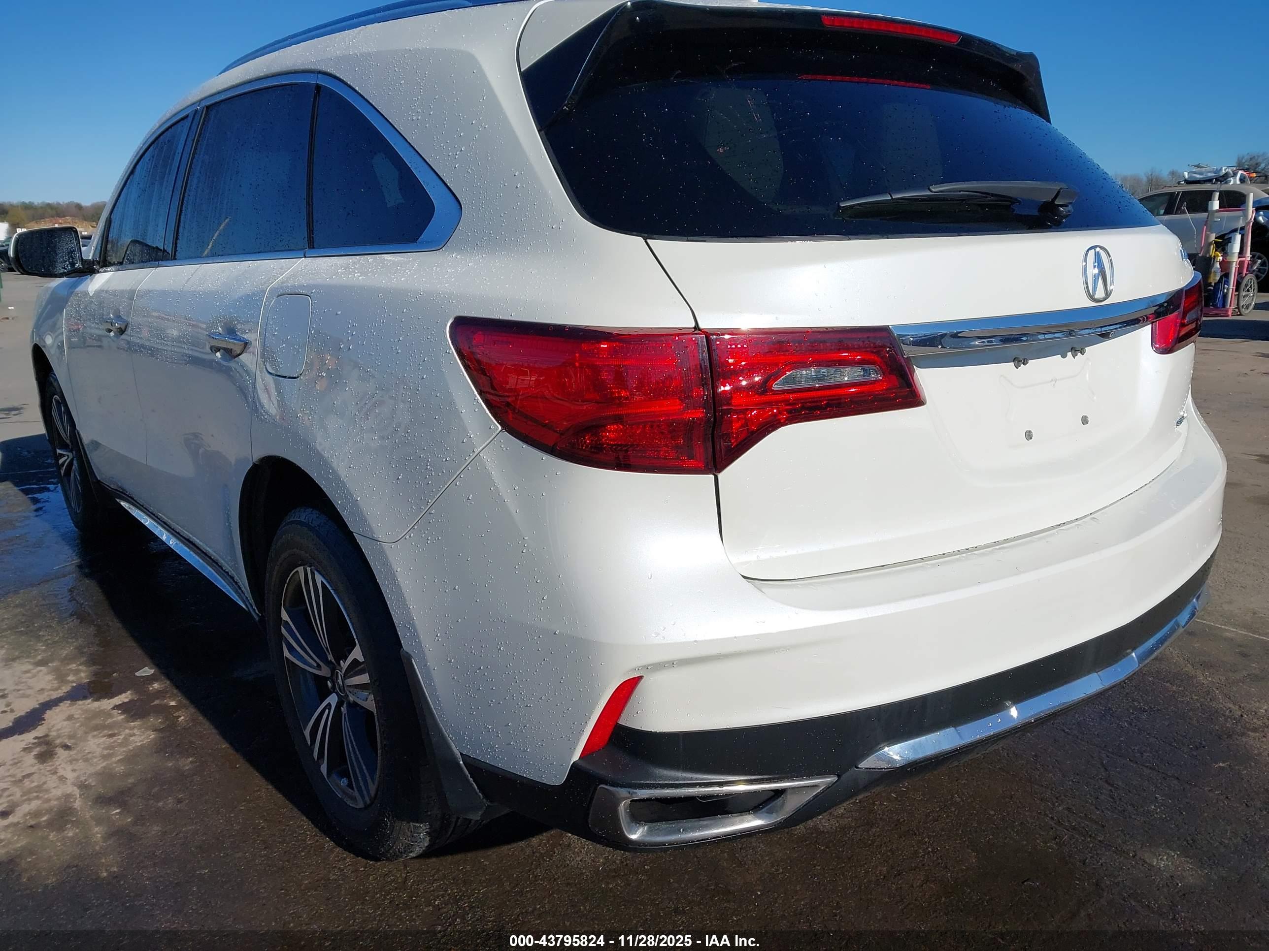 ACURA MDX image 3