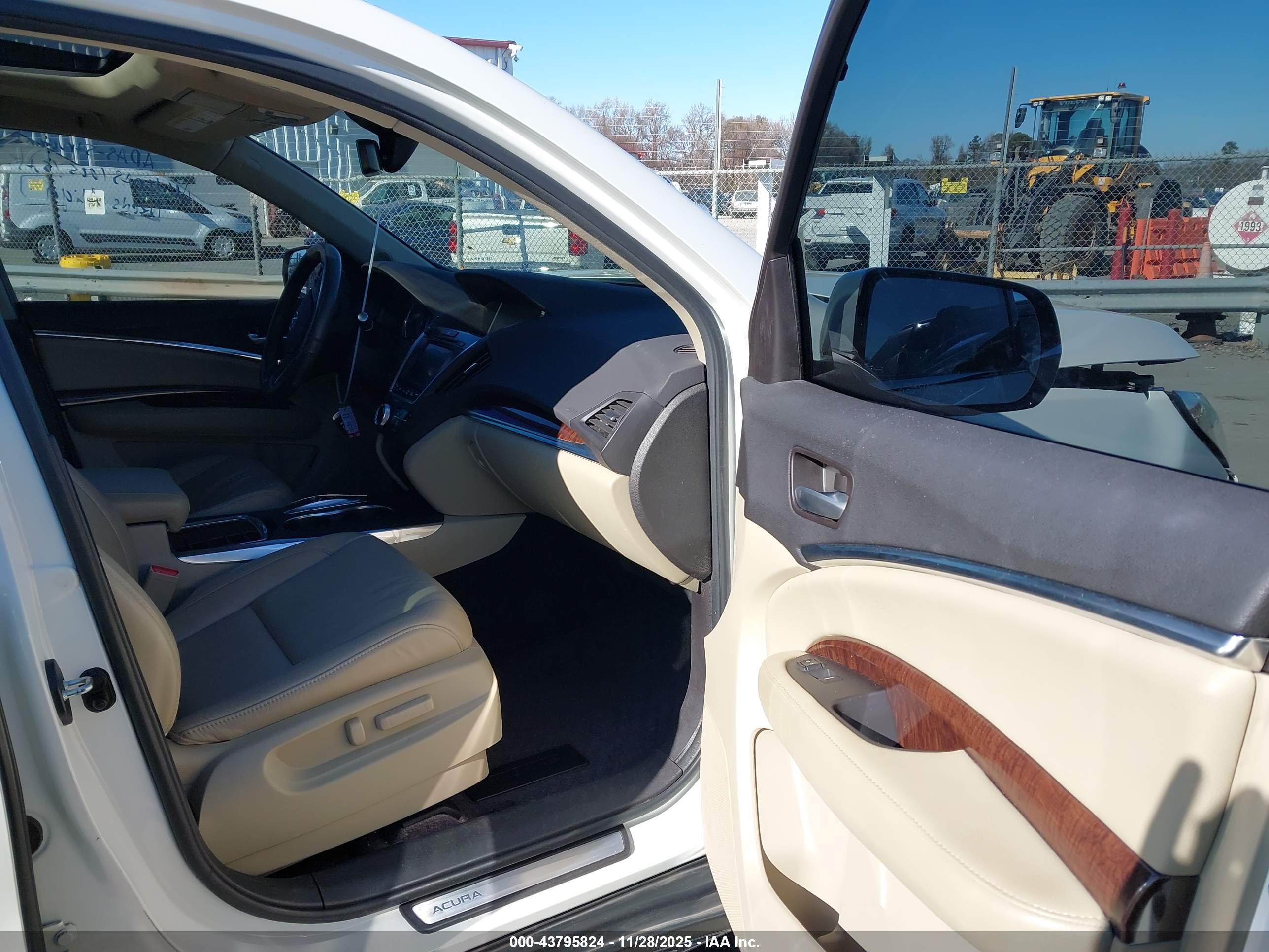 ACURA MDX image 5