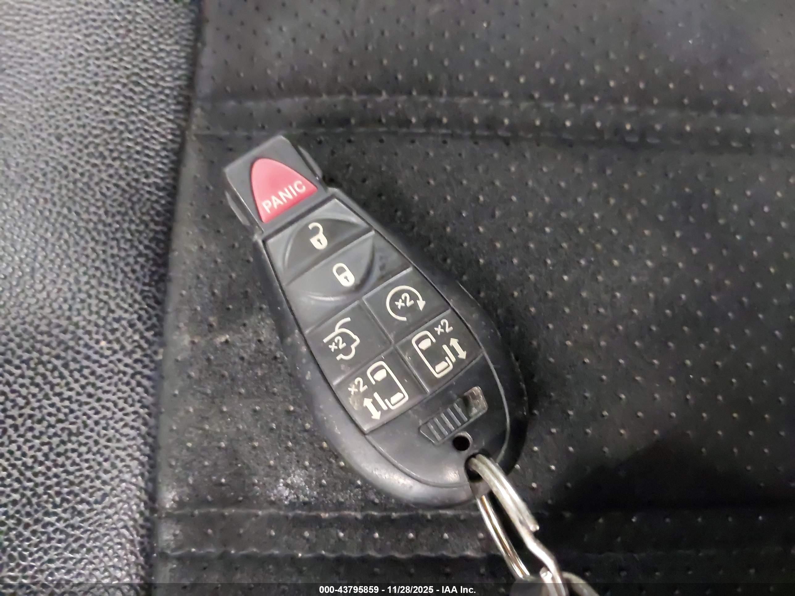 DODGE GRAND image 11