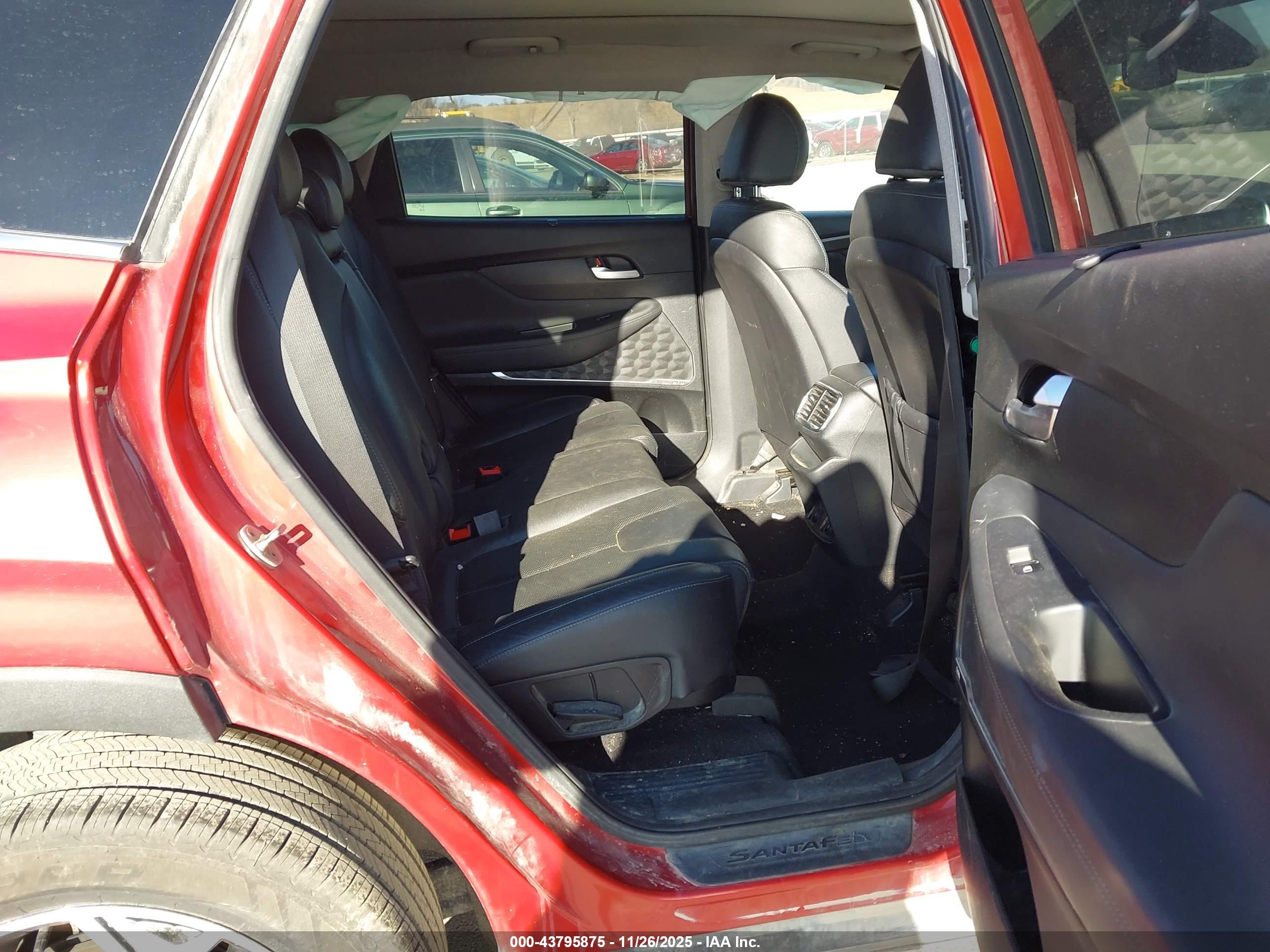 HYUNDAI SANTA image 8