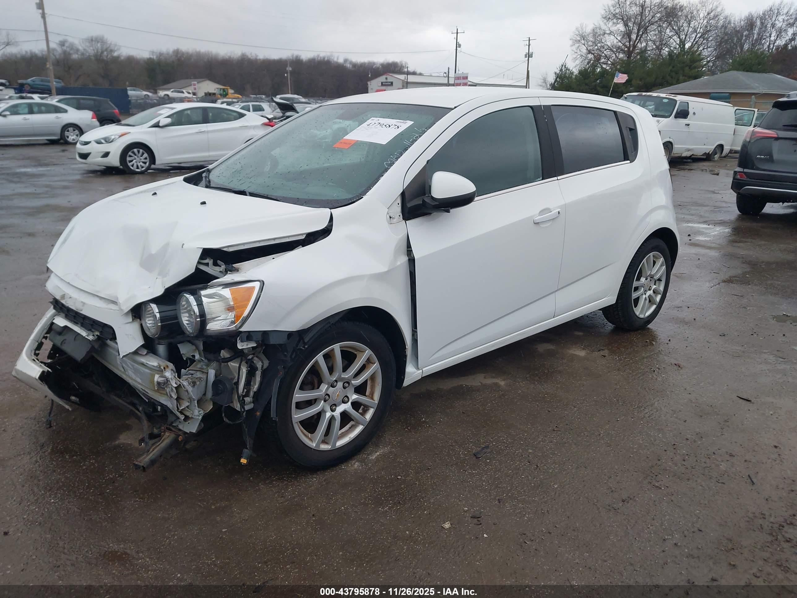 CHEVROLET SONIC image 2