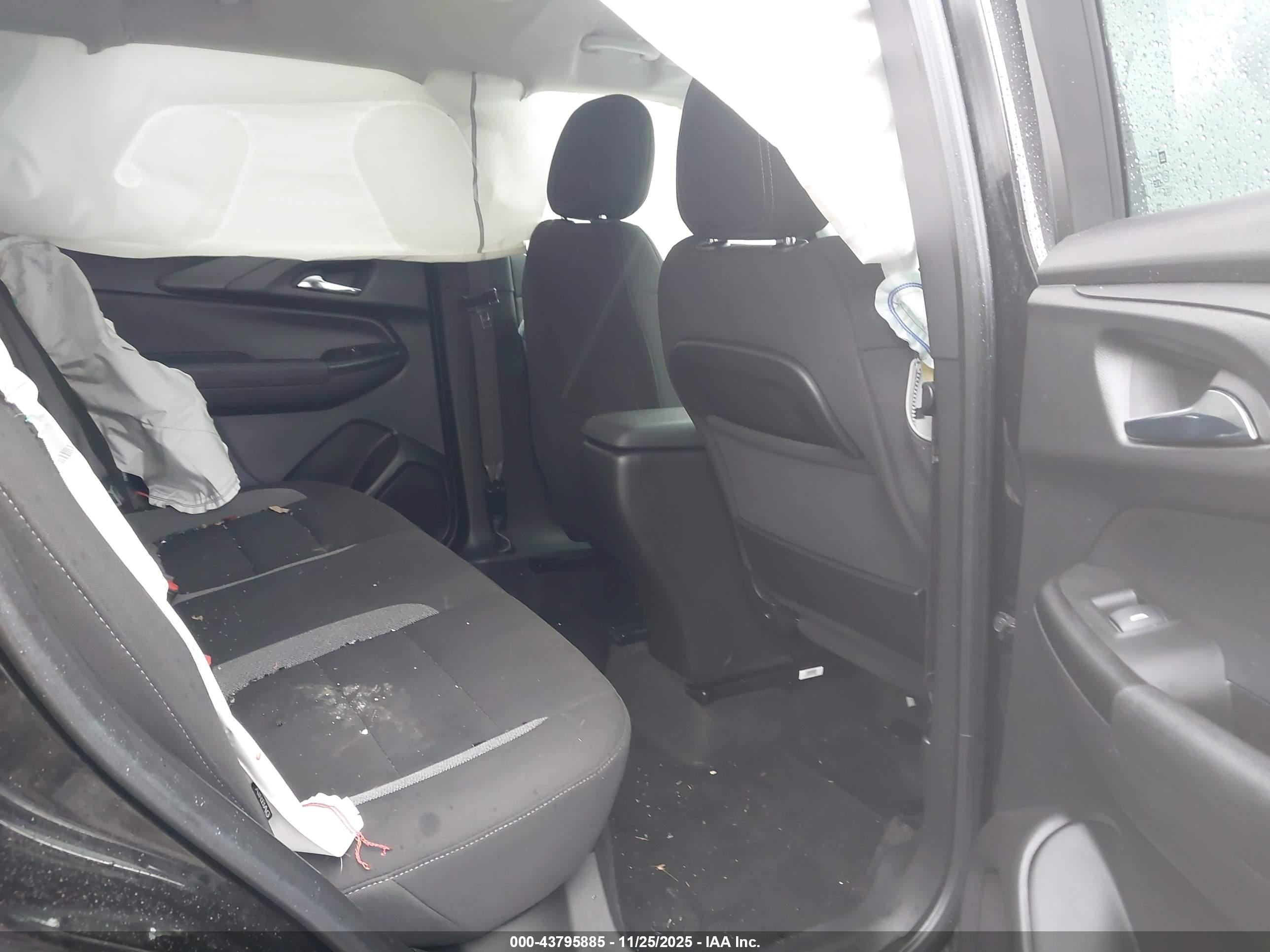 CHEVROLET TRAILBLAZER image 8