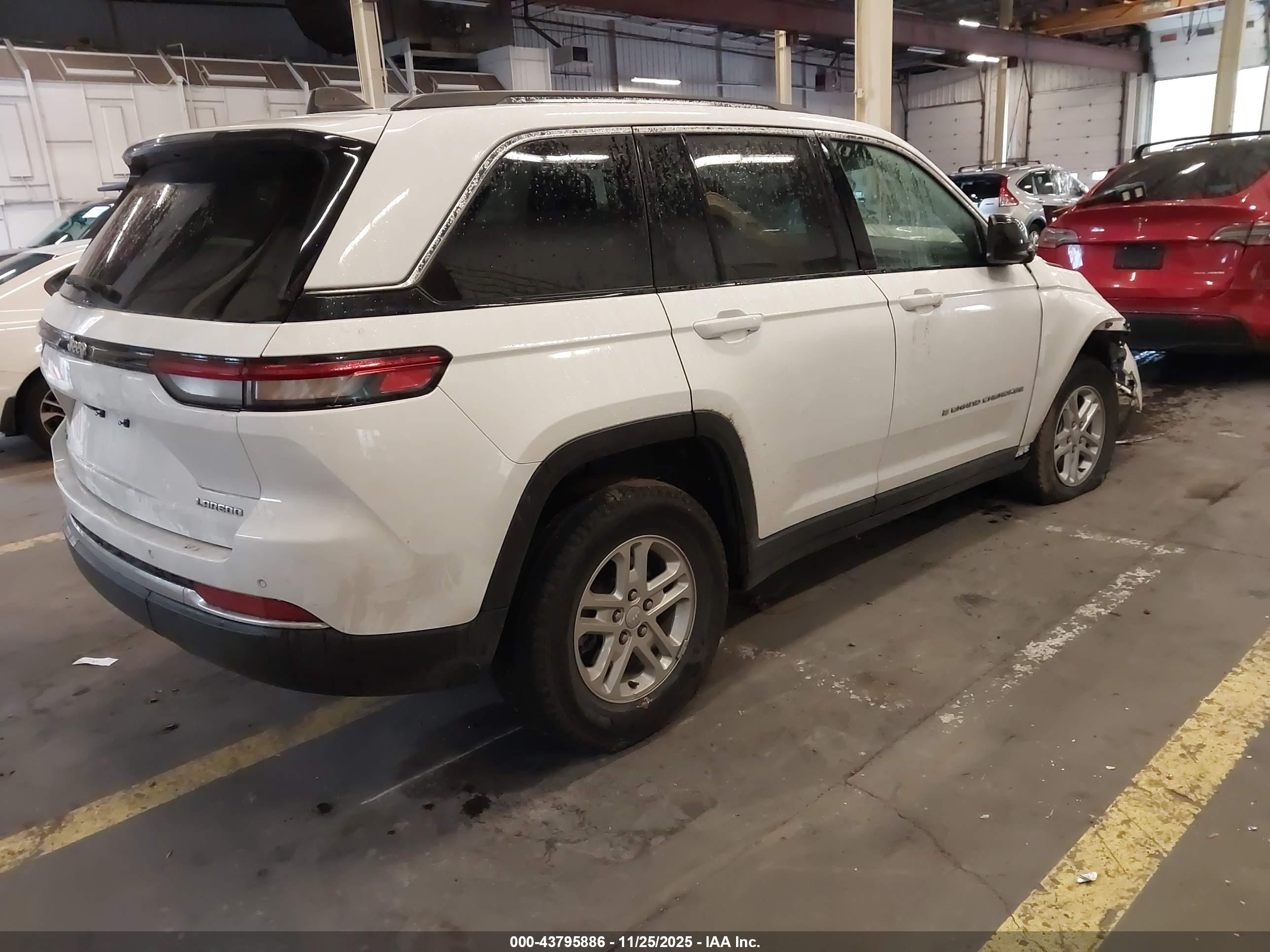 JEEP GRAND image 4