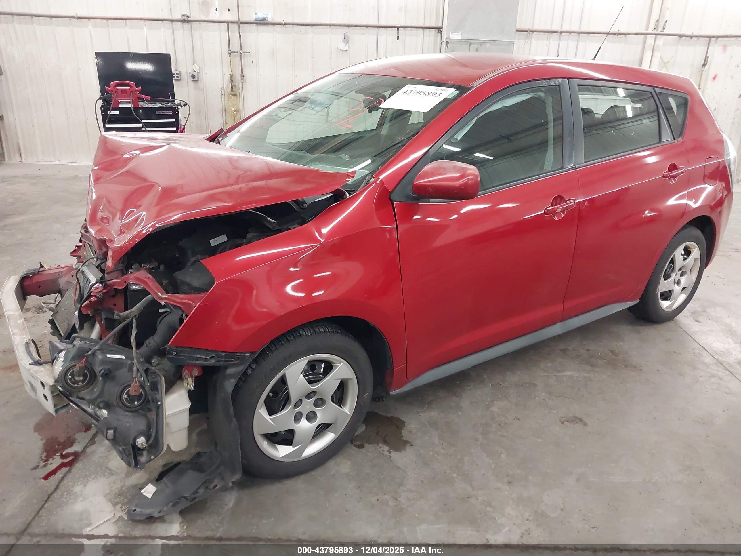 PONTIAC VIBE image 2