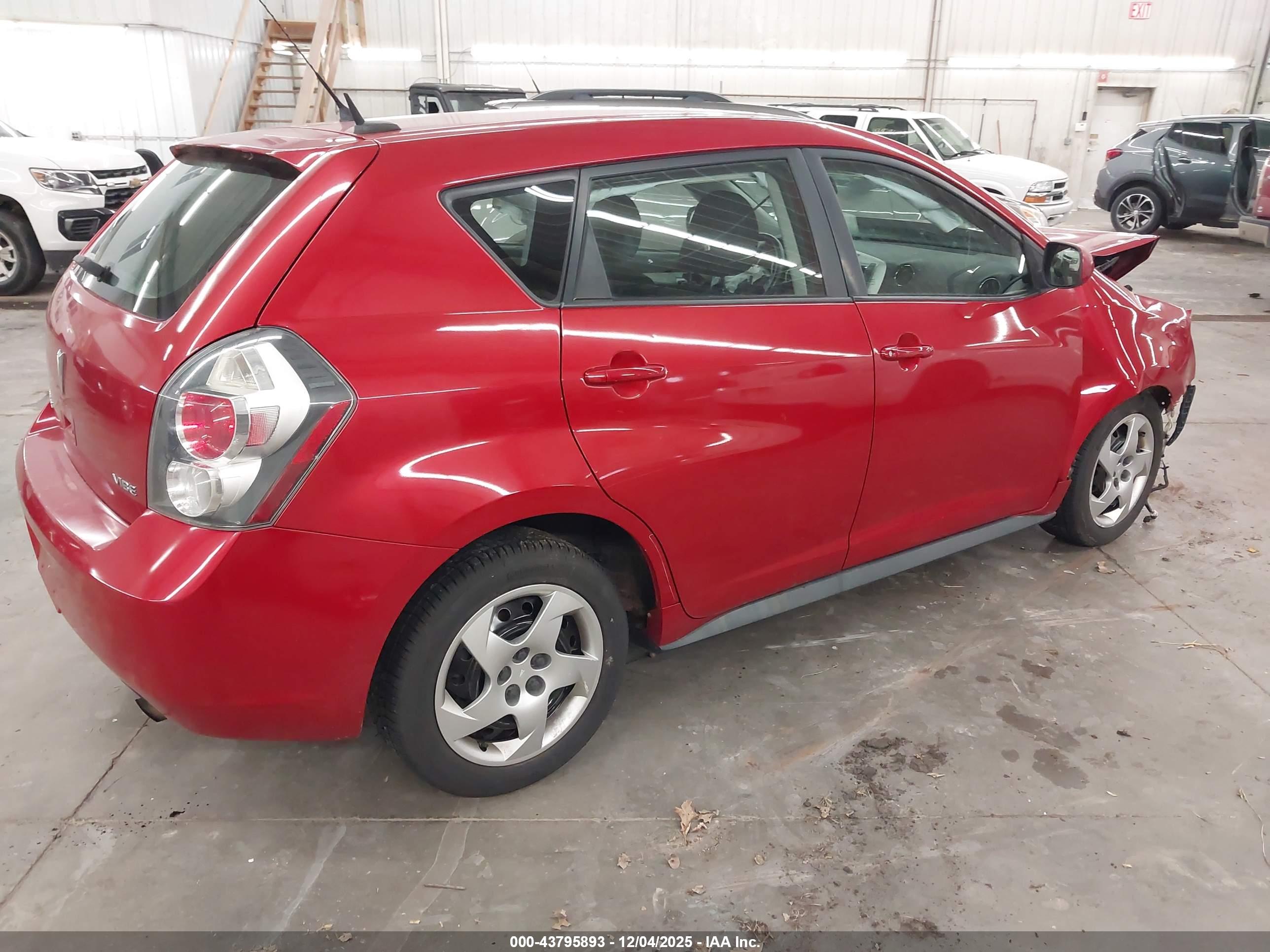 PONTIAC VIBE image 4