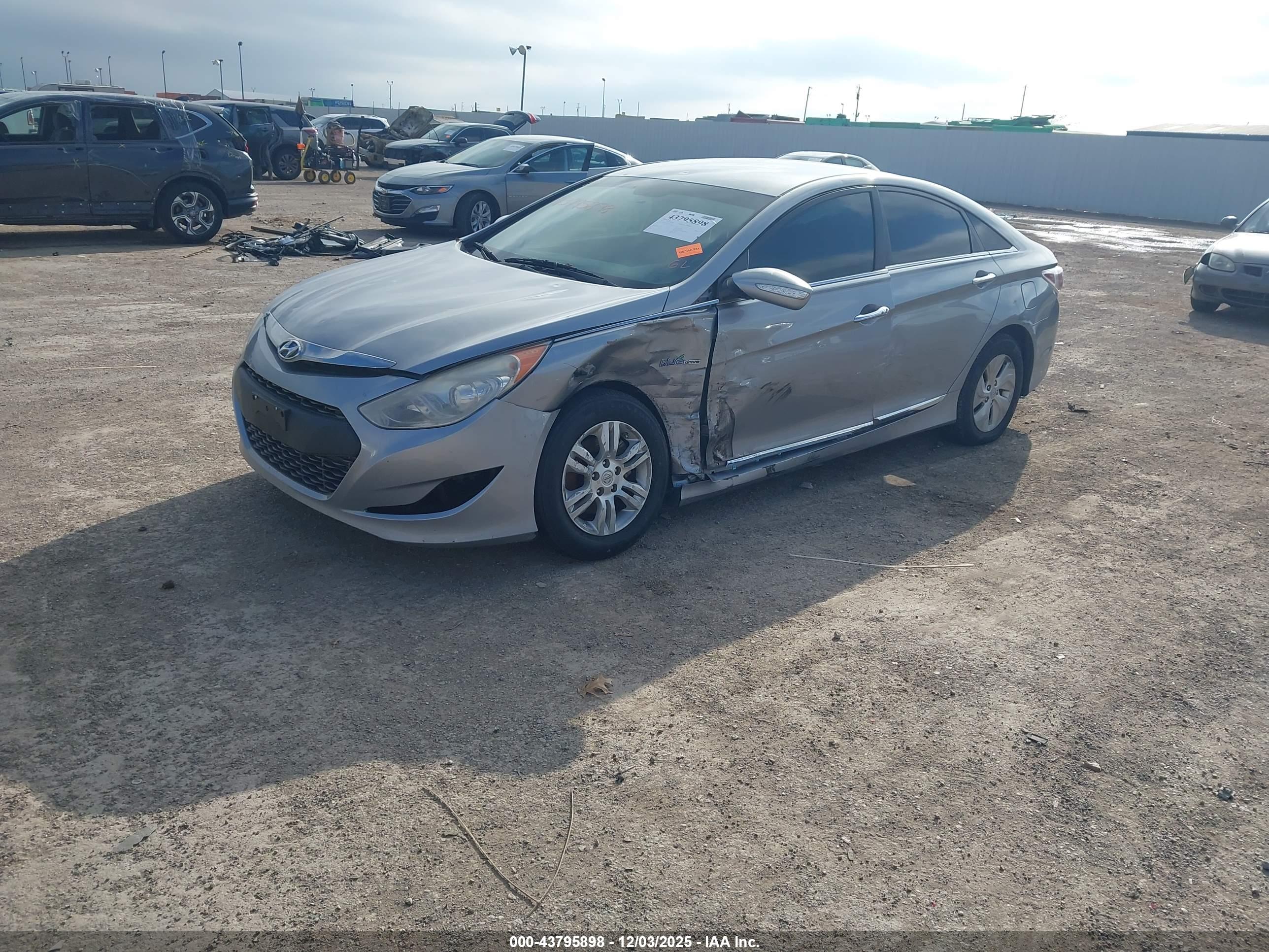 HYUNDAI SONATA image 2