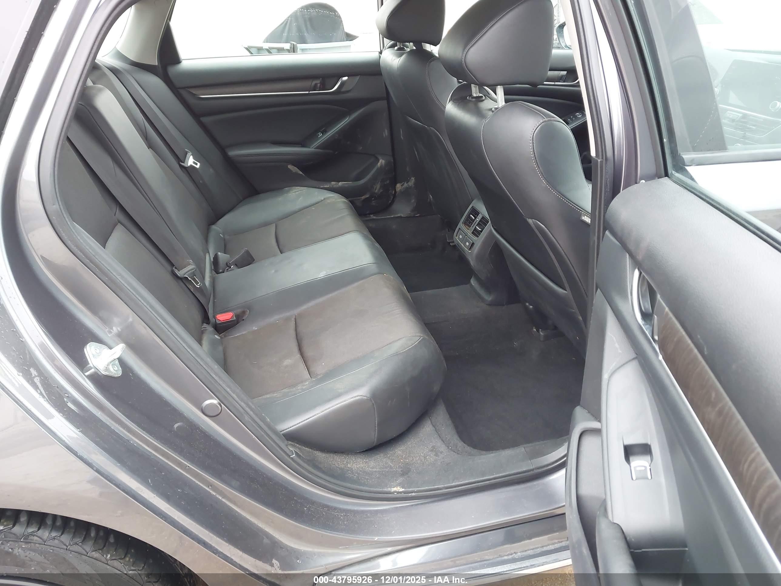 HONDA ACCORD image 8