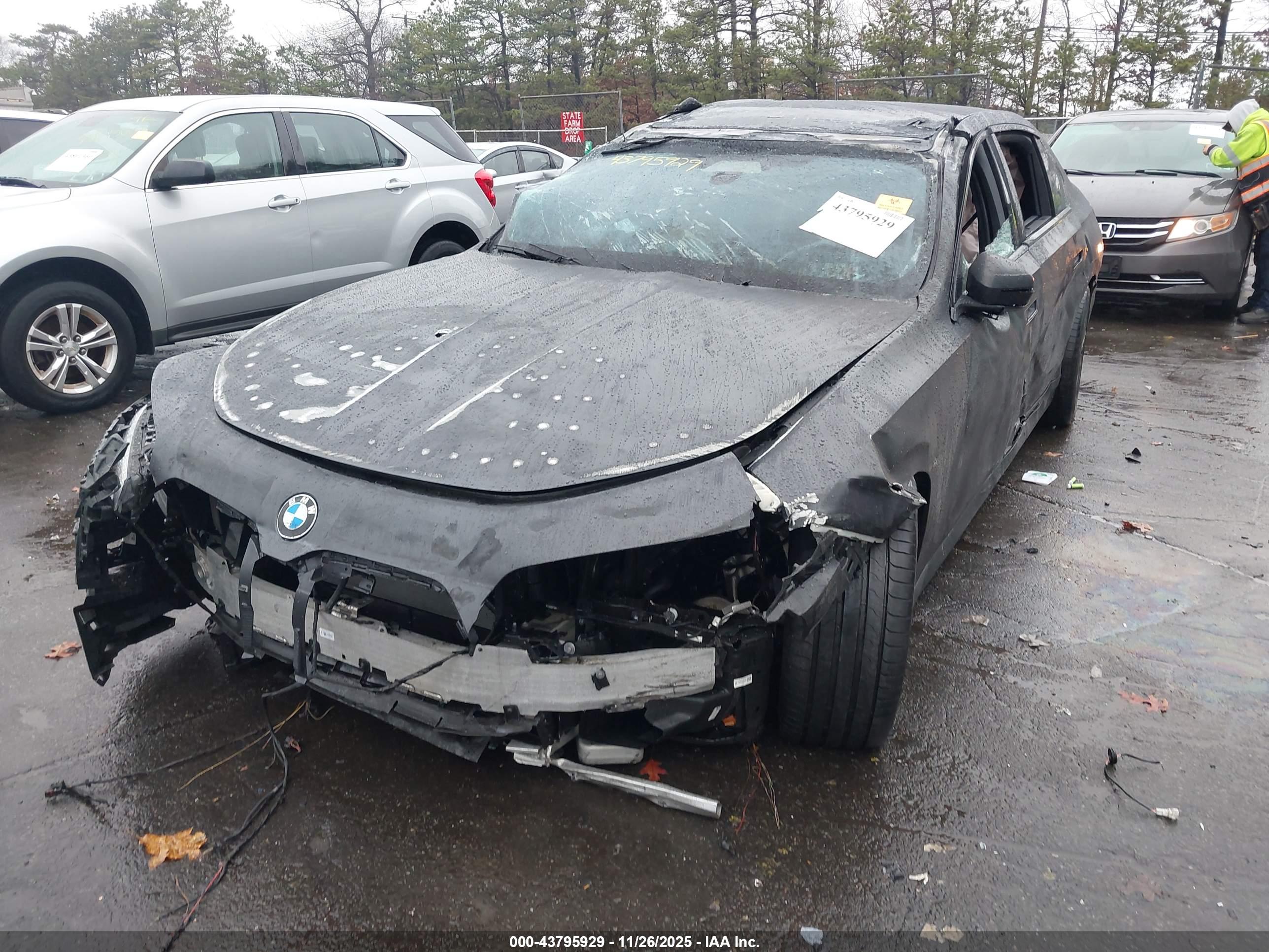 BMW 760I image 6