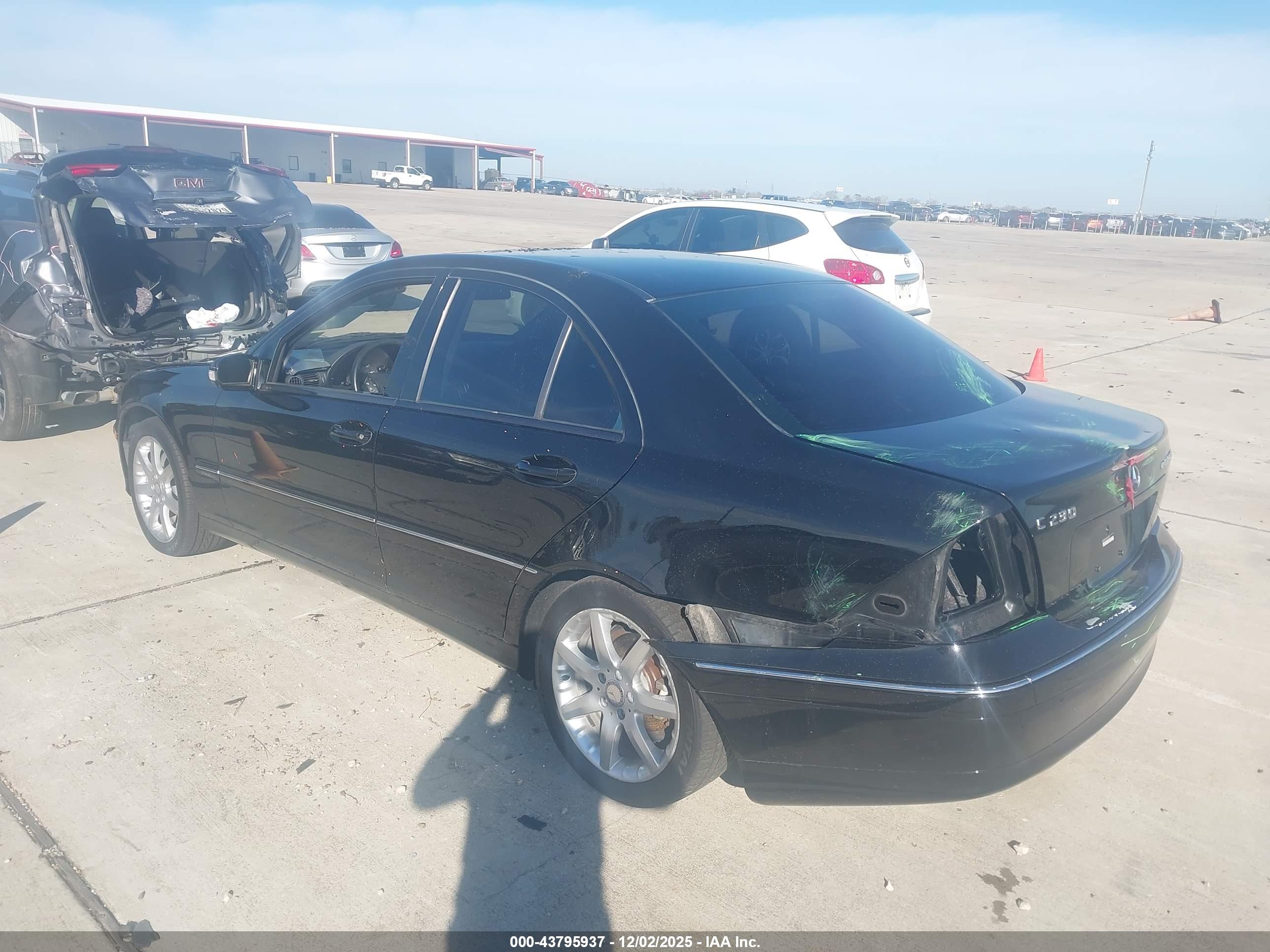 MERCEDES-BENZ C image 3
