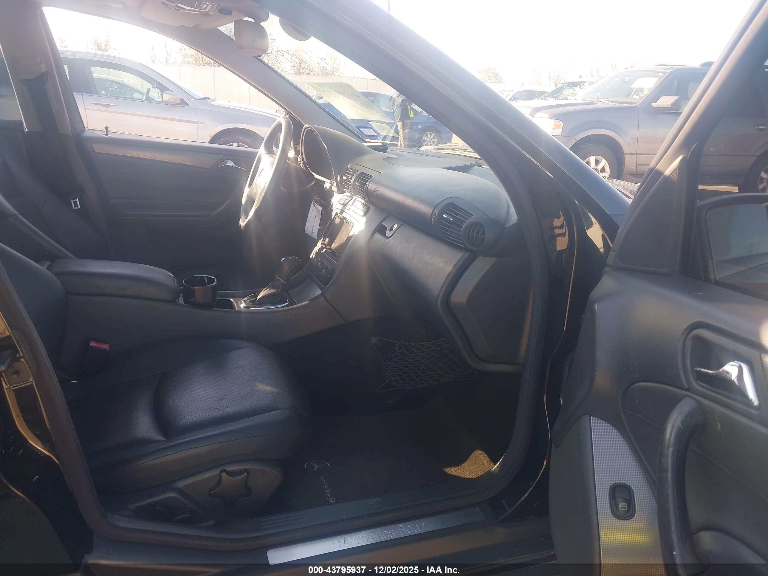 MERCEDES-BENZ C image 5