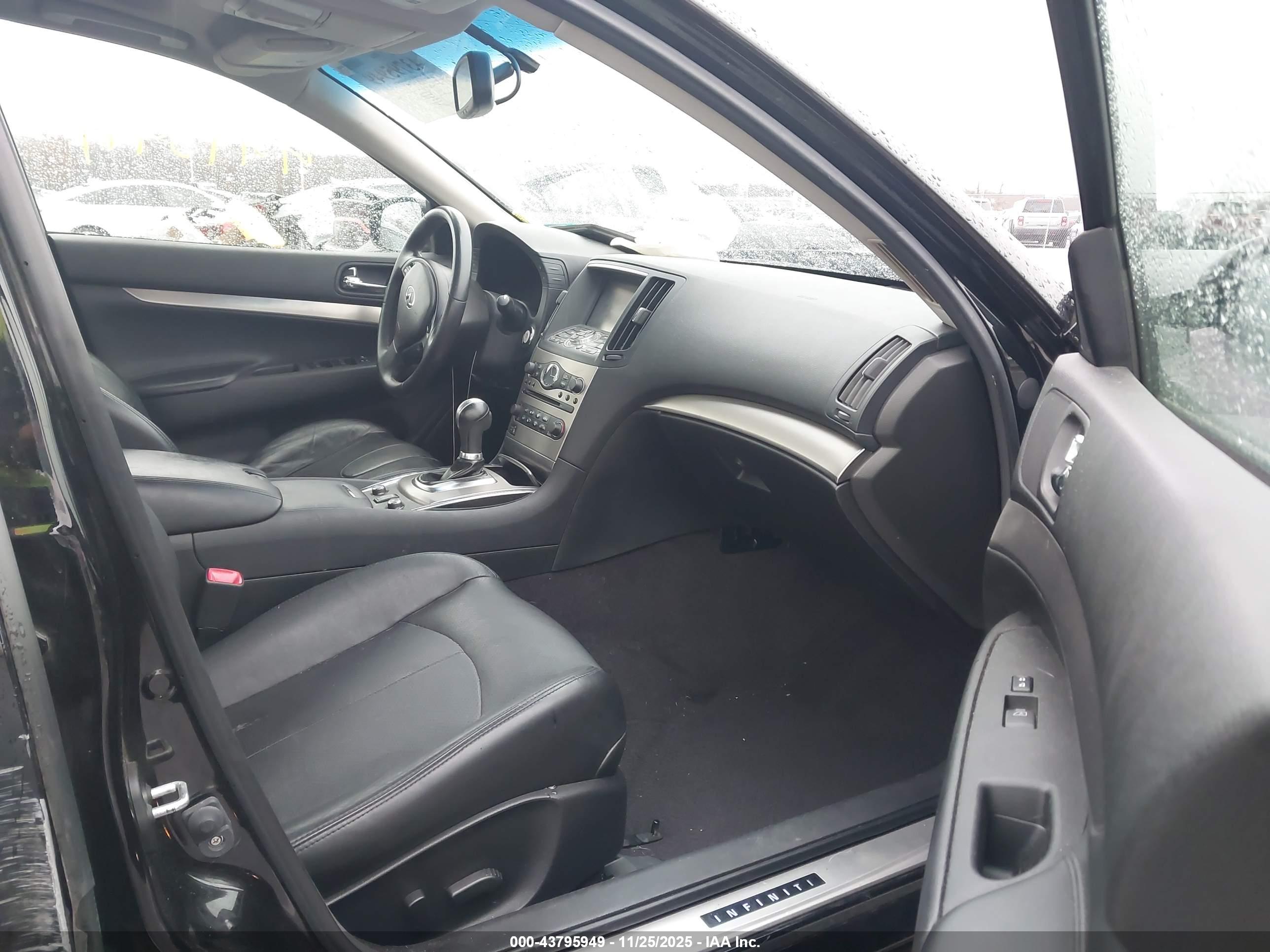 INFINITI Q40 image 5