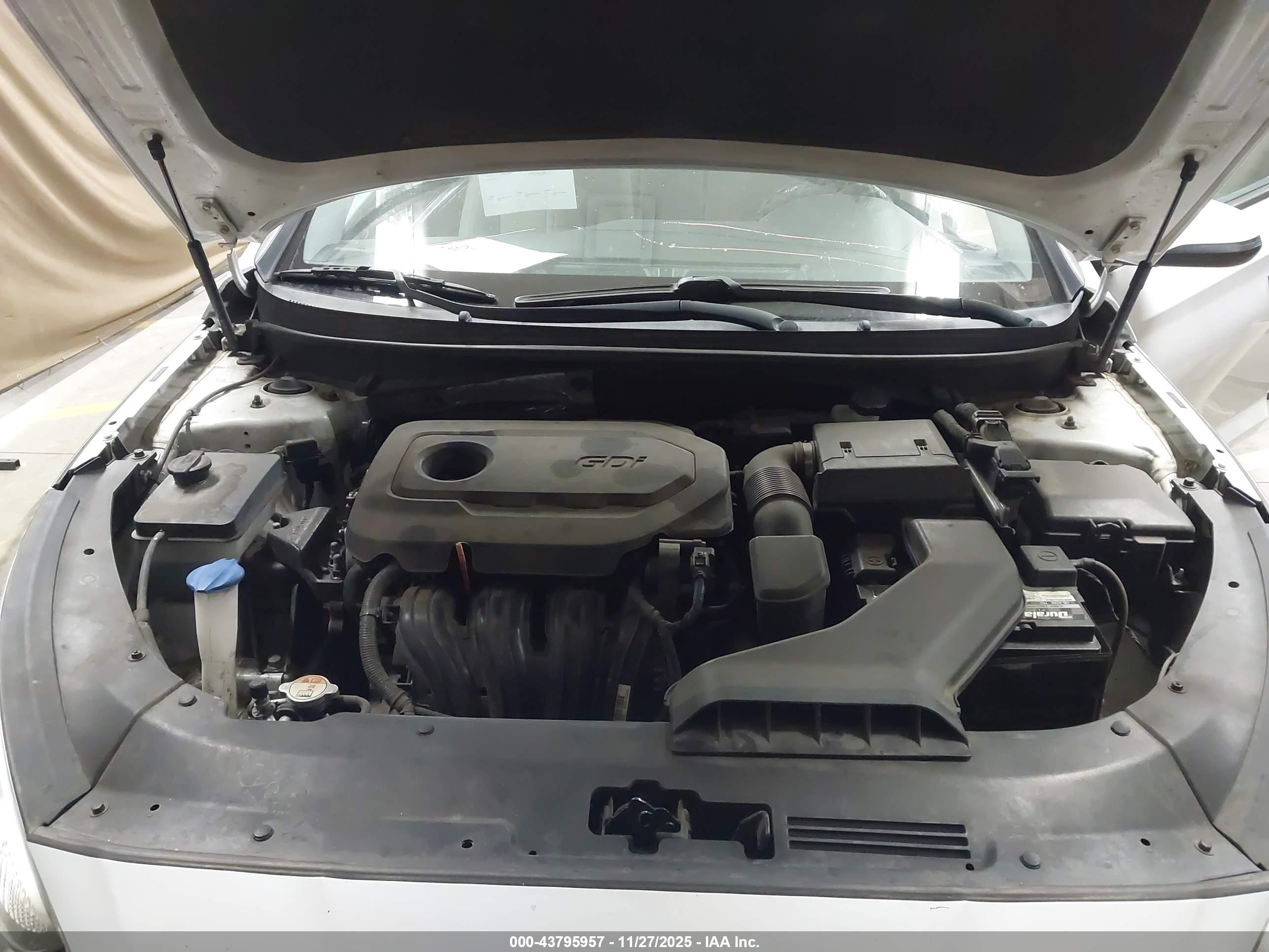 HYUNDAI SONATA image 10