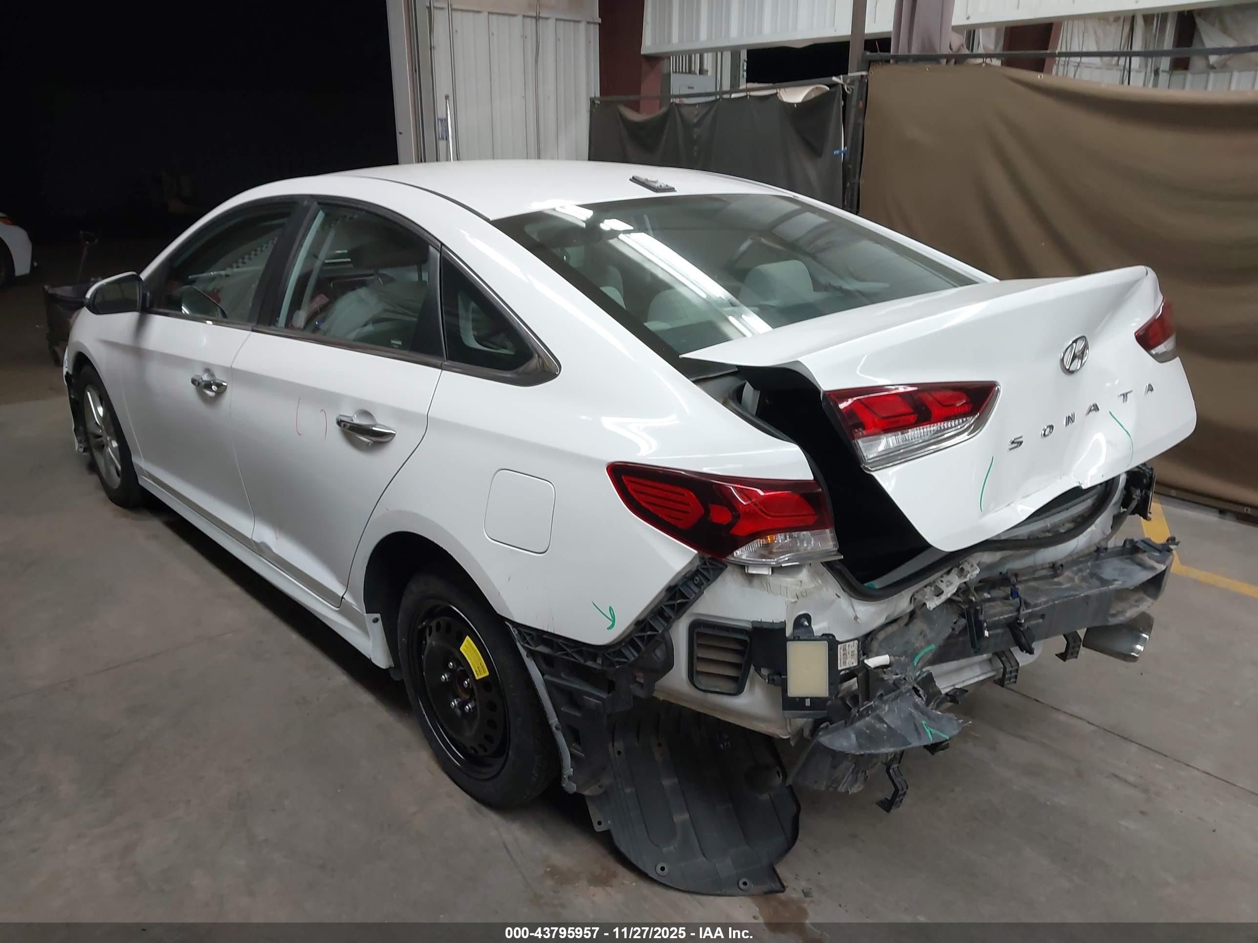 HYUNDAI SONATA image 3