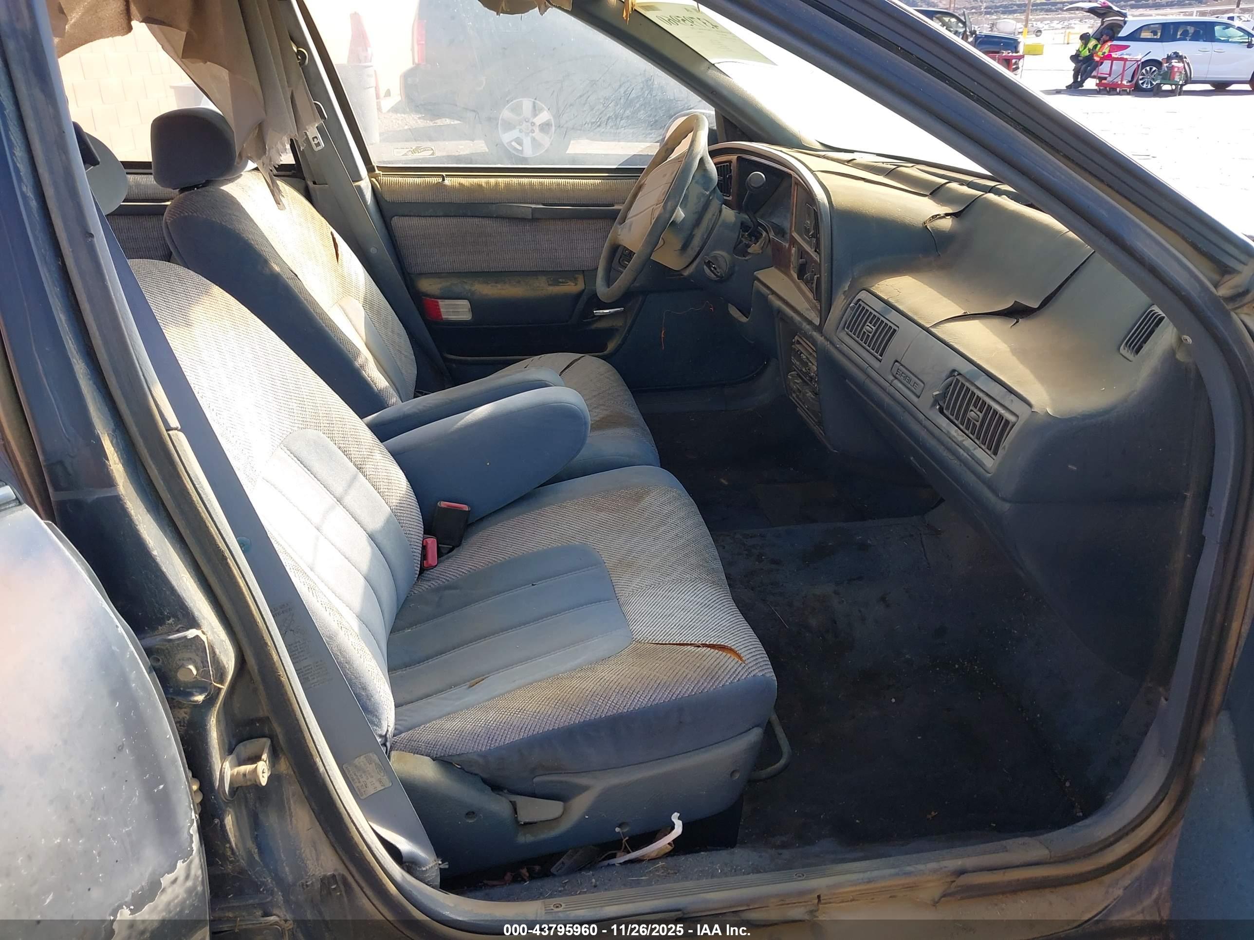MERCURY SABLE image 5
