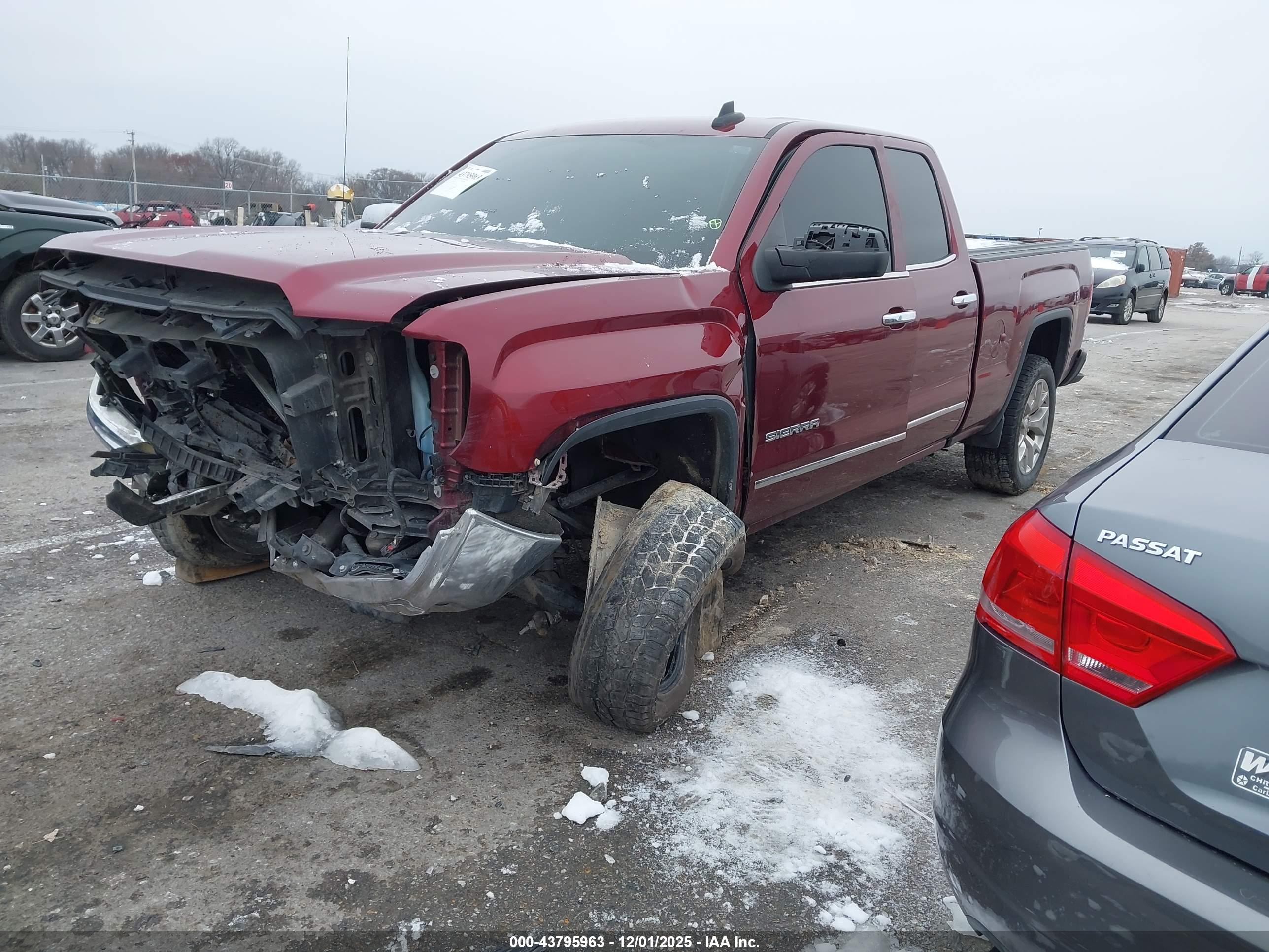 GMC SIERRA image 2