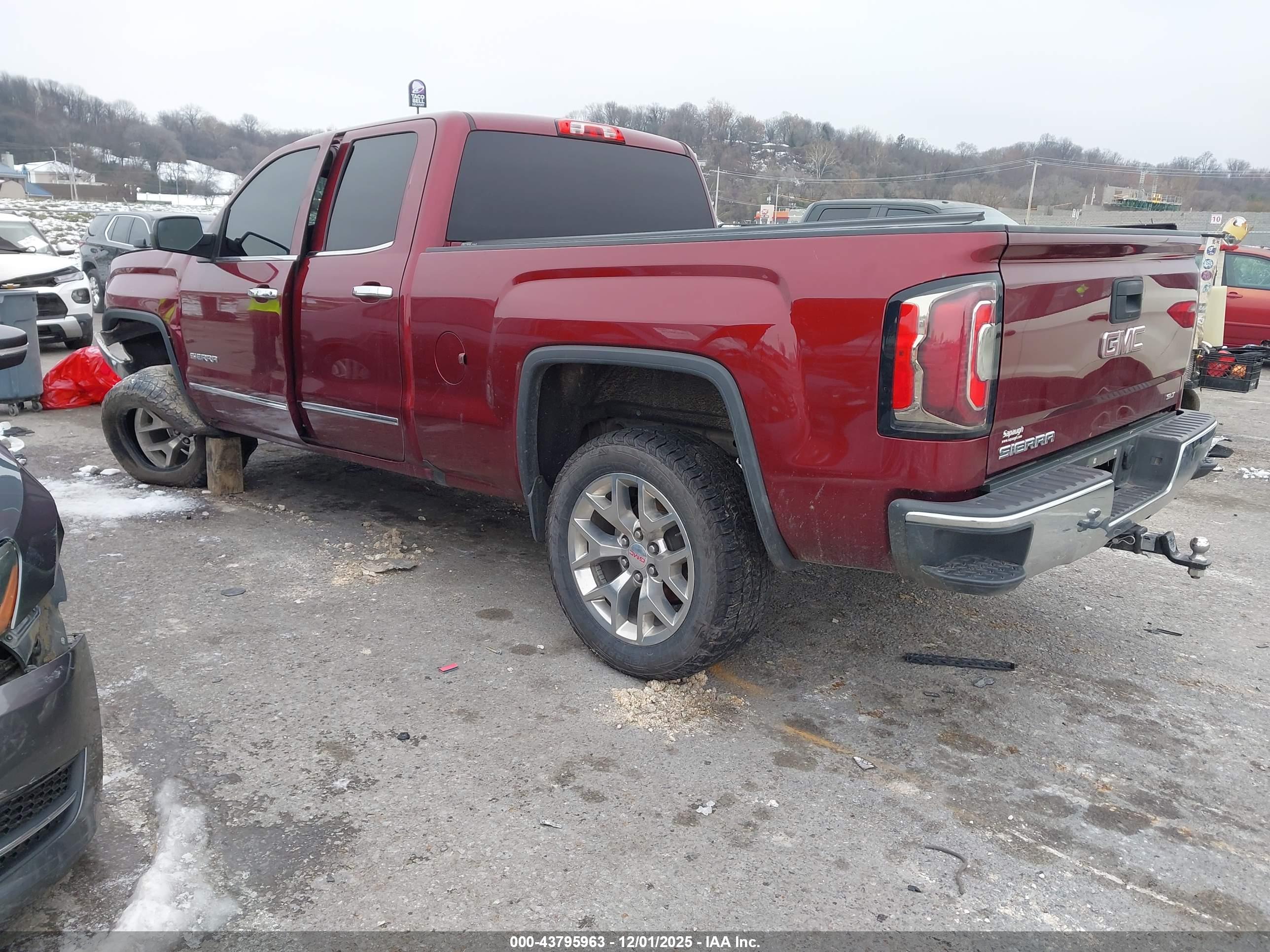 GMC SIERRA image 3