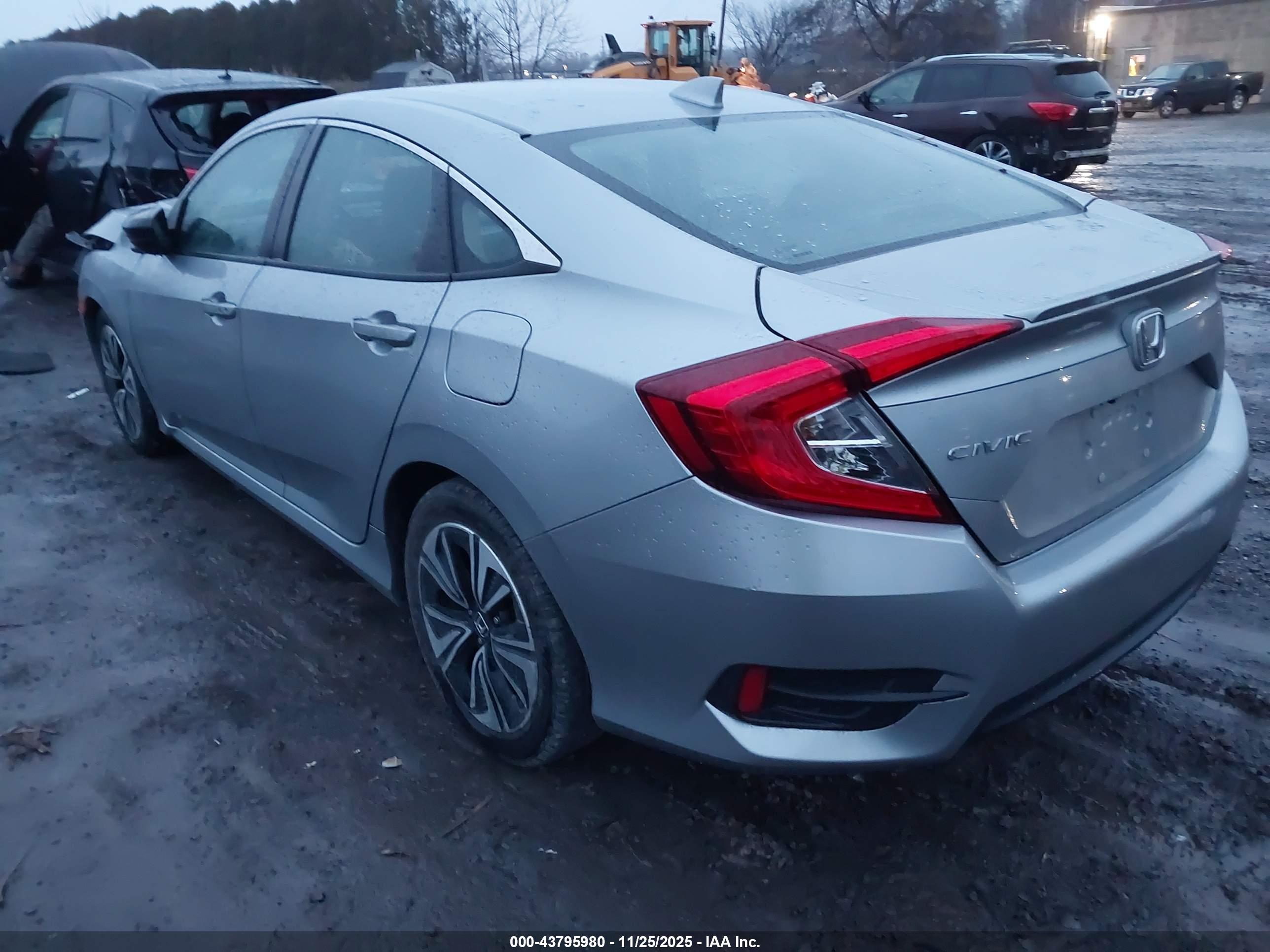 HONDA CIVIC image 3