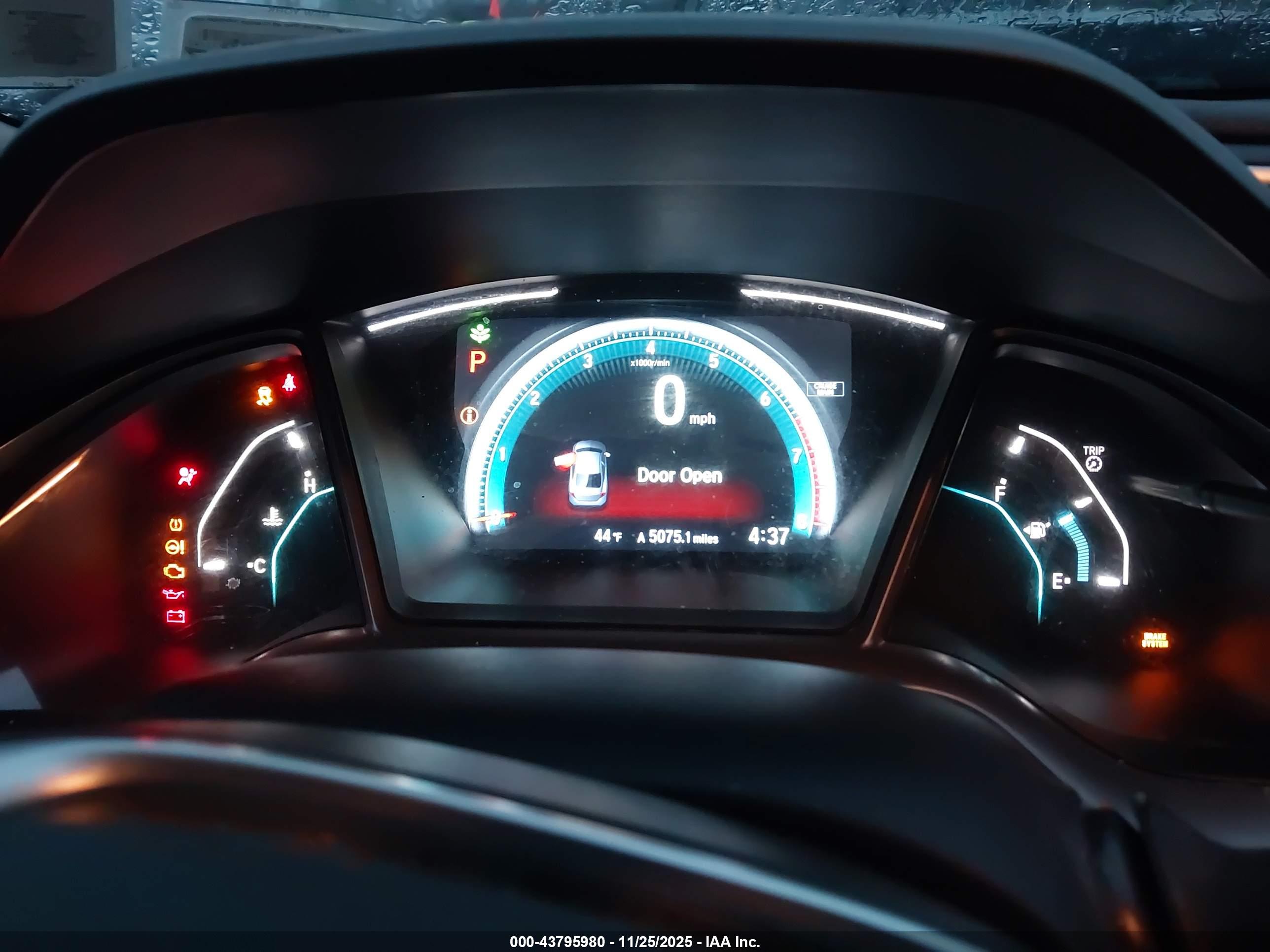 HONDA CIVIC image 7