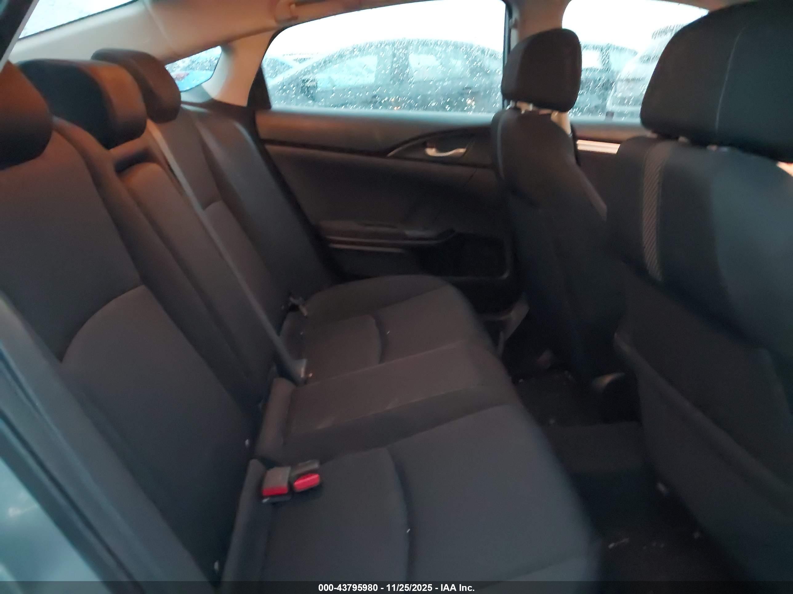 HONDA CIVIC image 8