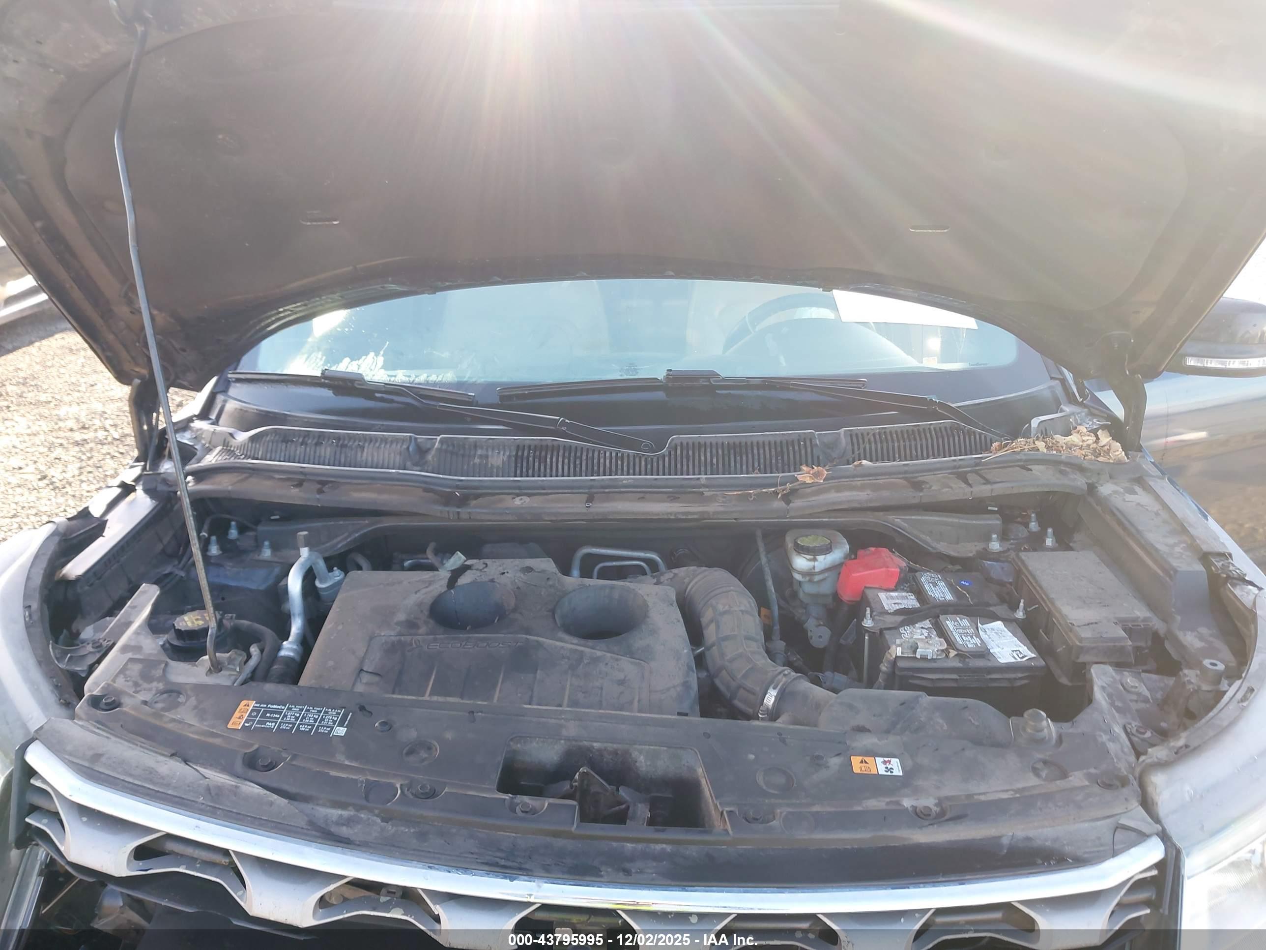 FORD EXPLORER image 10