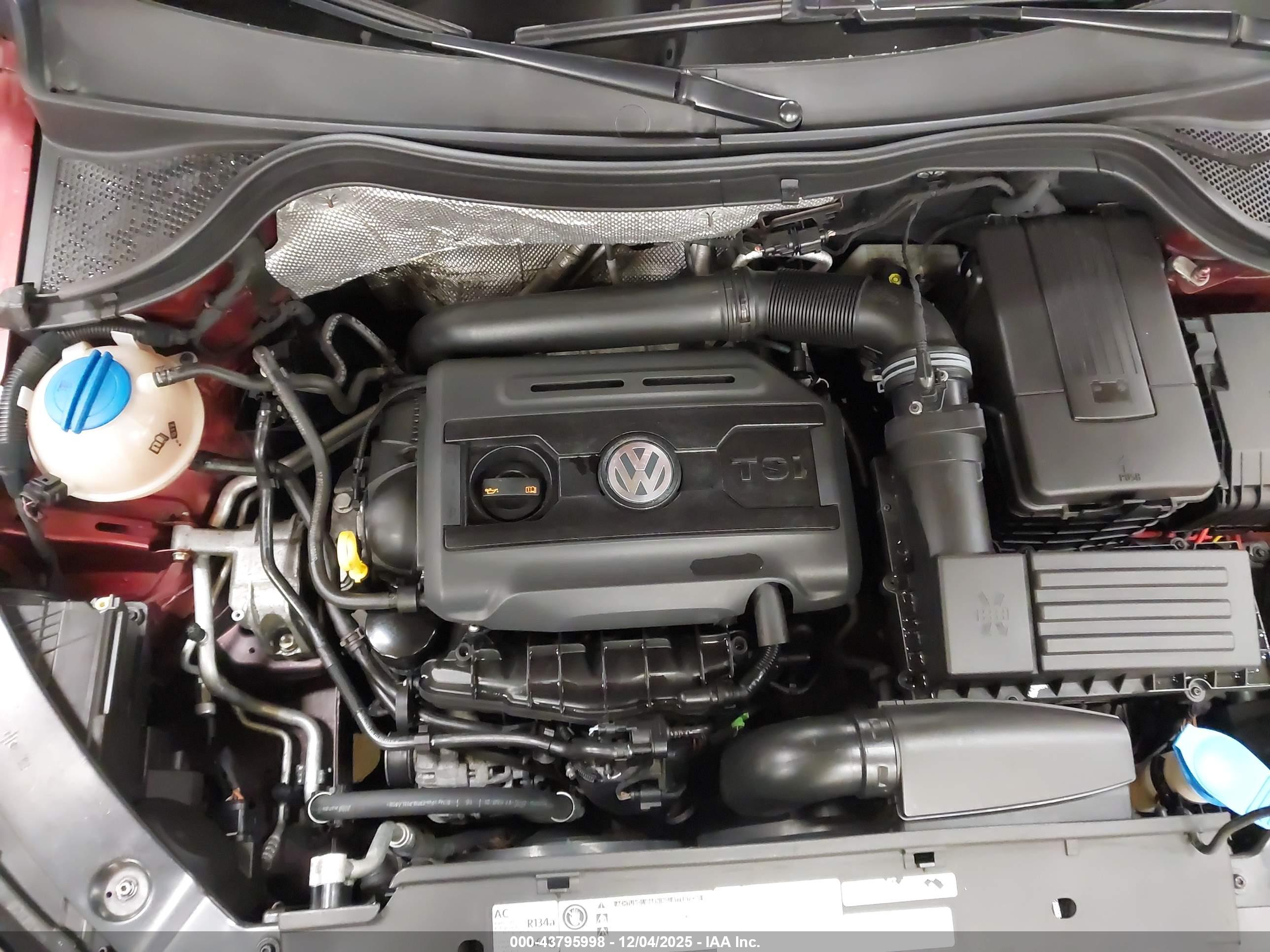 VOLKSWAGEN TIGUAN image 10