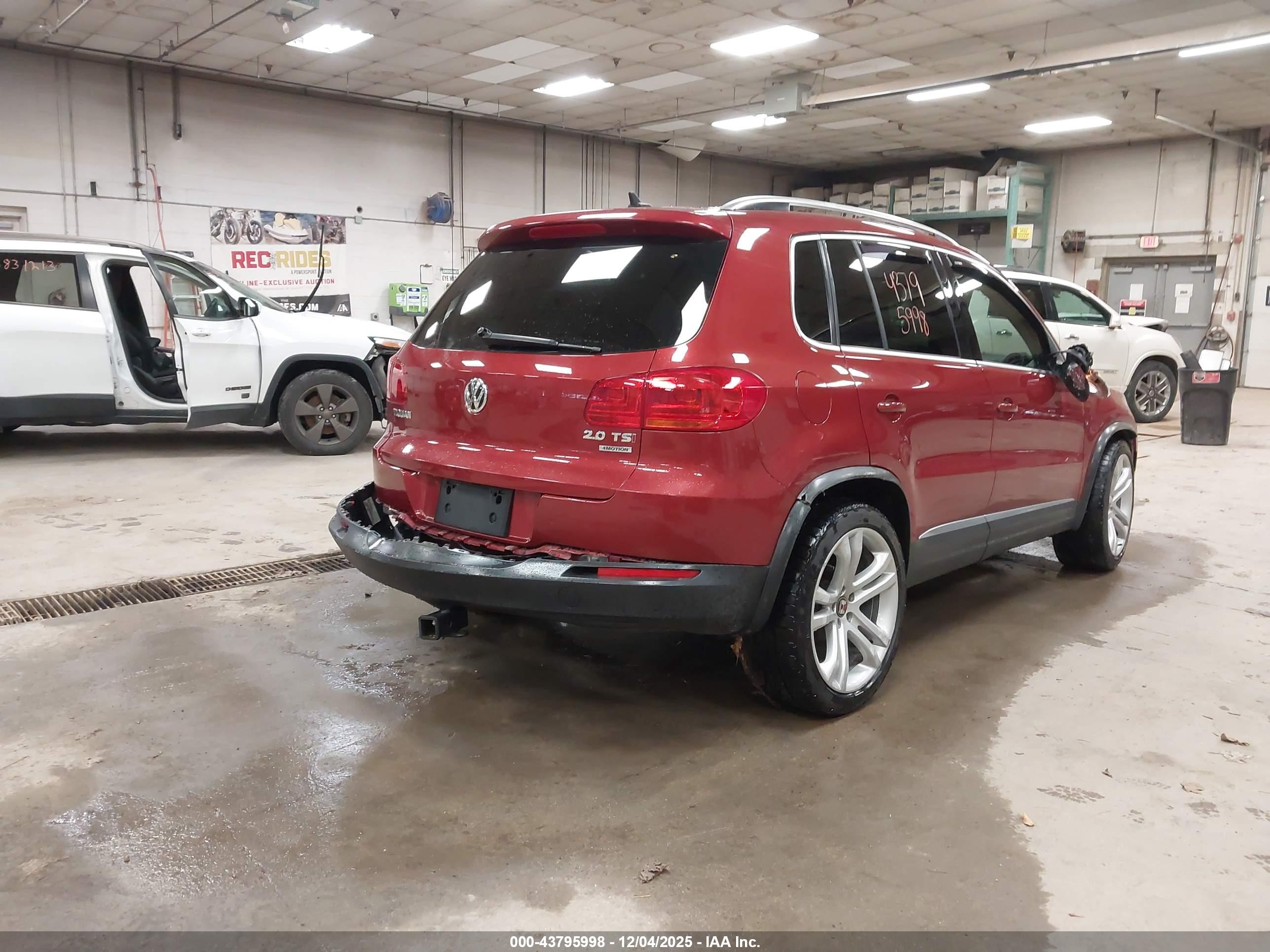 VOLKSWAGEN TIGUAN image 4