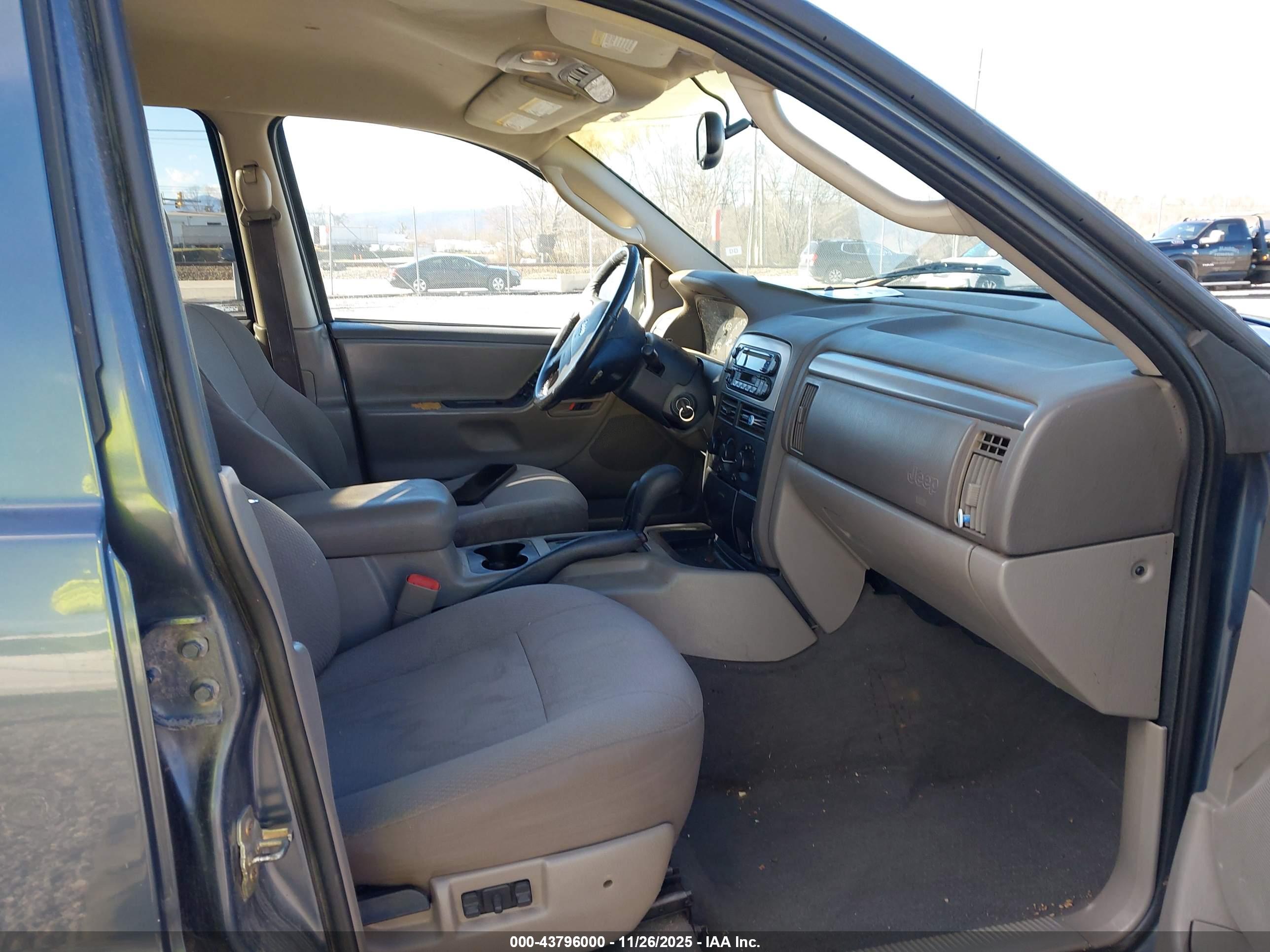 JEEP GRAND image 5