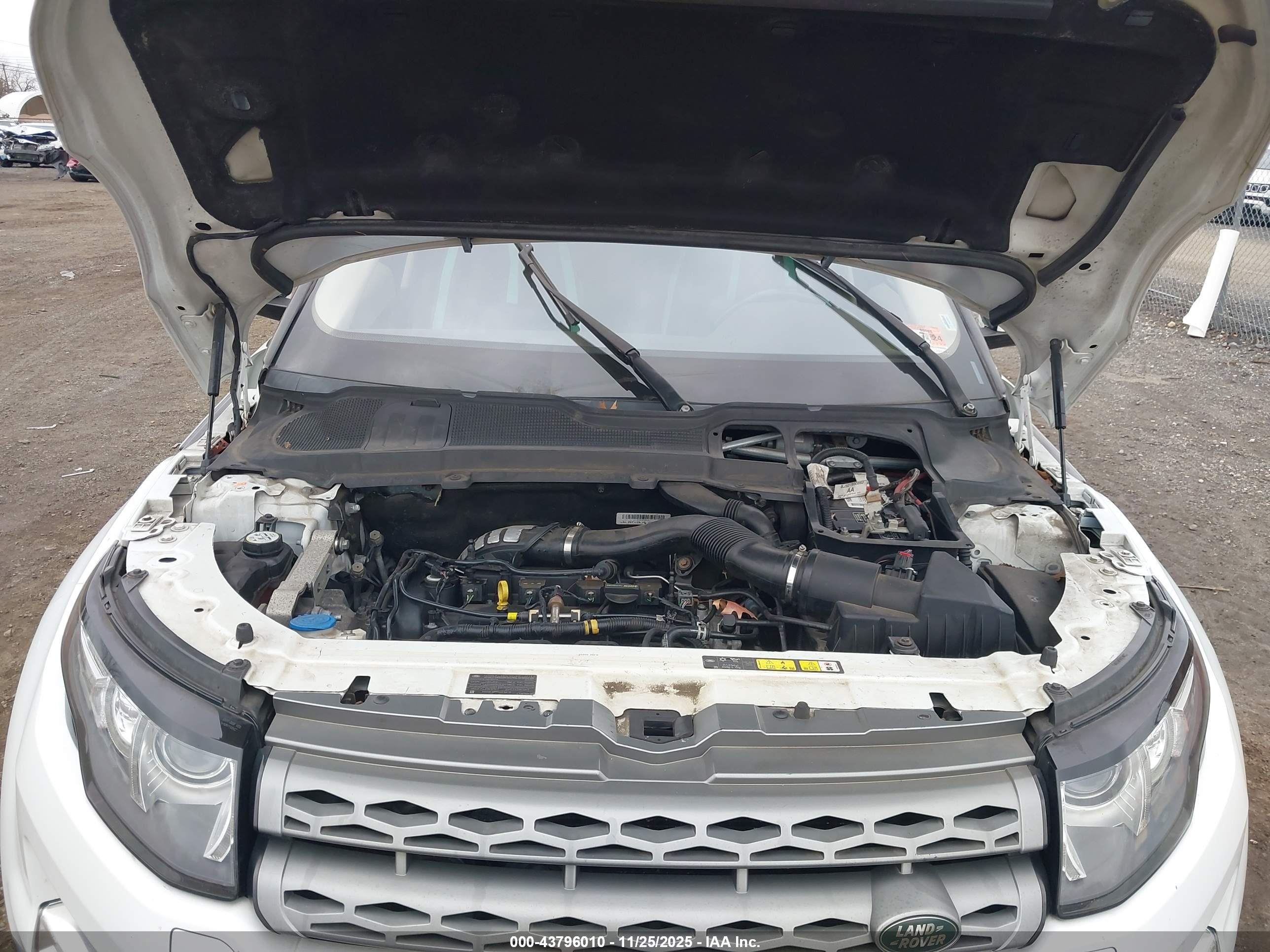 LAND ROVER image 10
