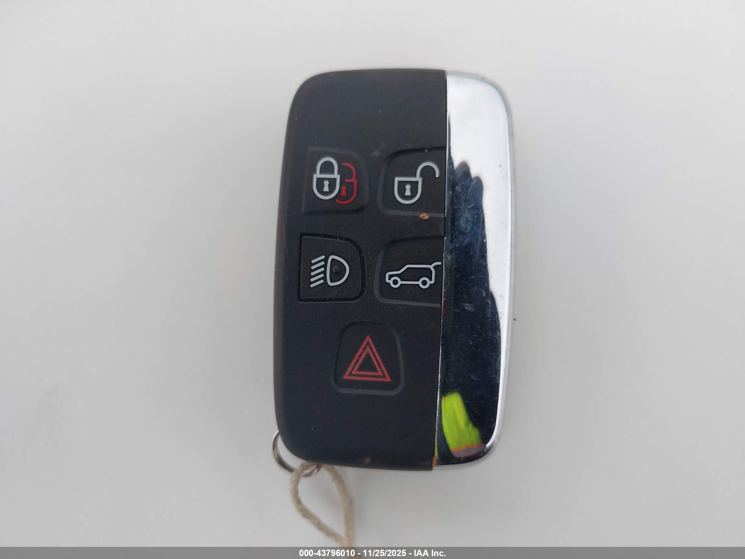 LAND ROVER image 11