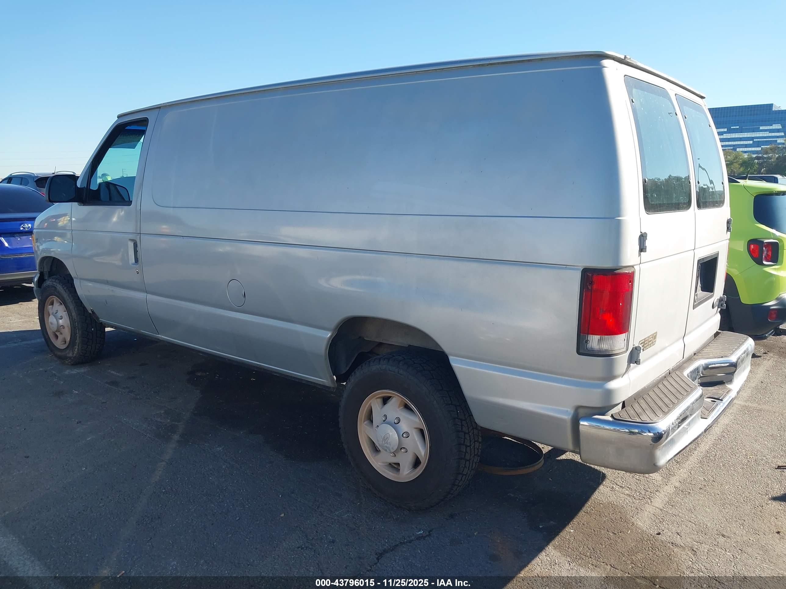 FORD E-350 image 3