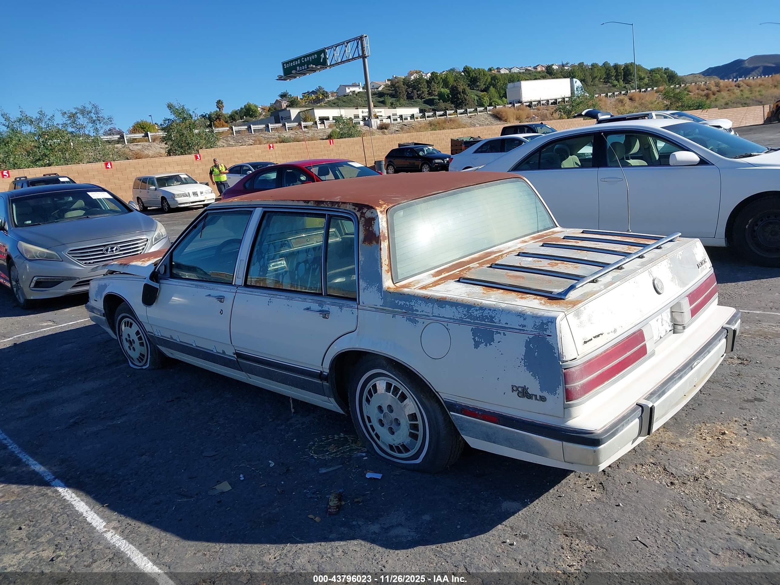 BUICK ELECTRA image 3