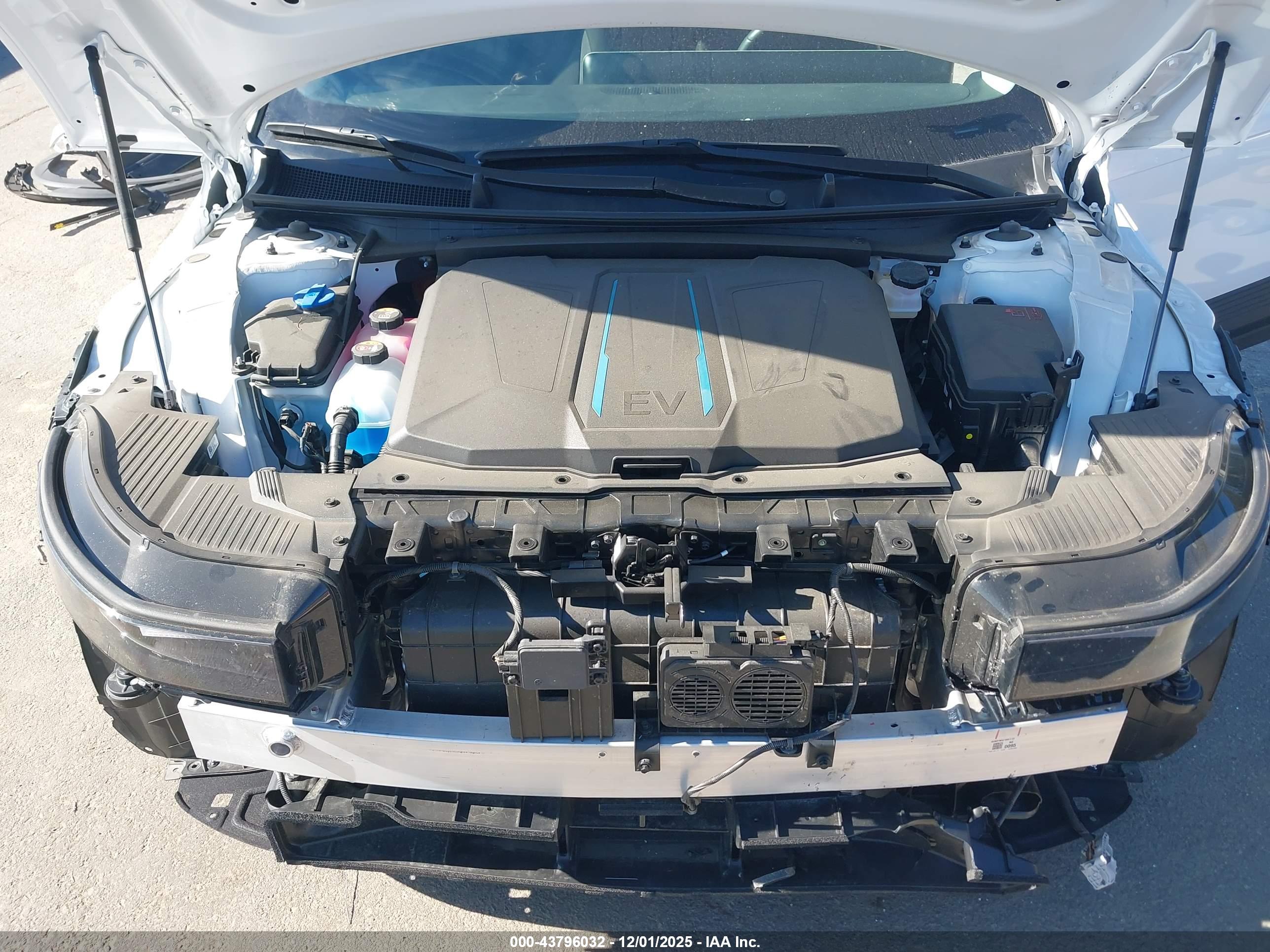 HYUNDAI IONIQ image 10
