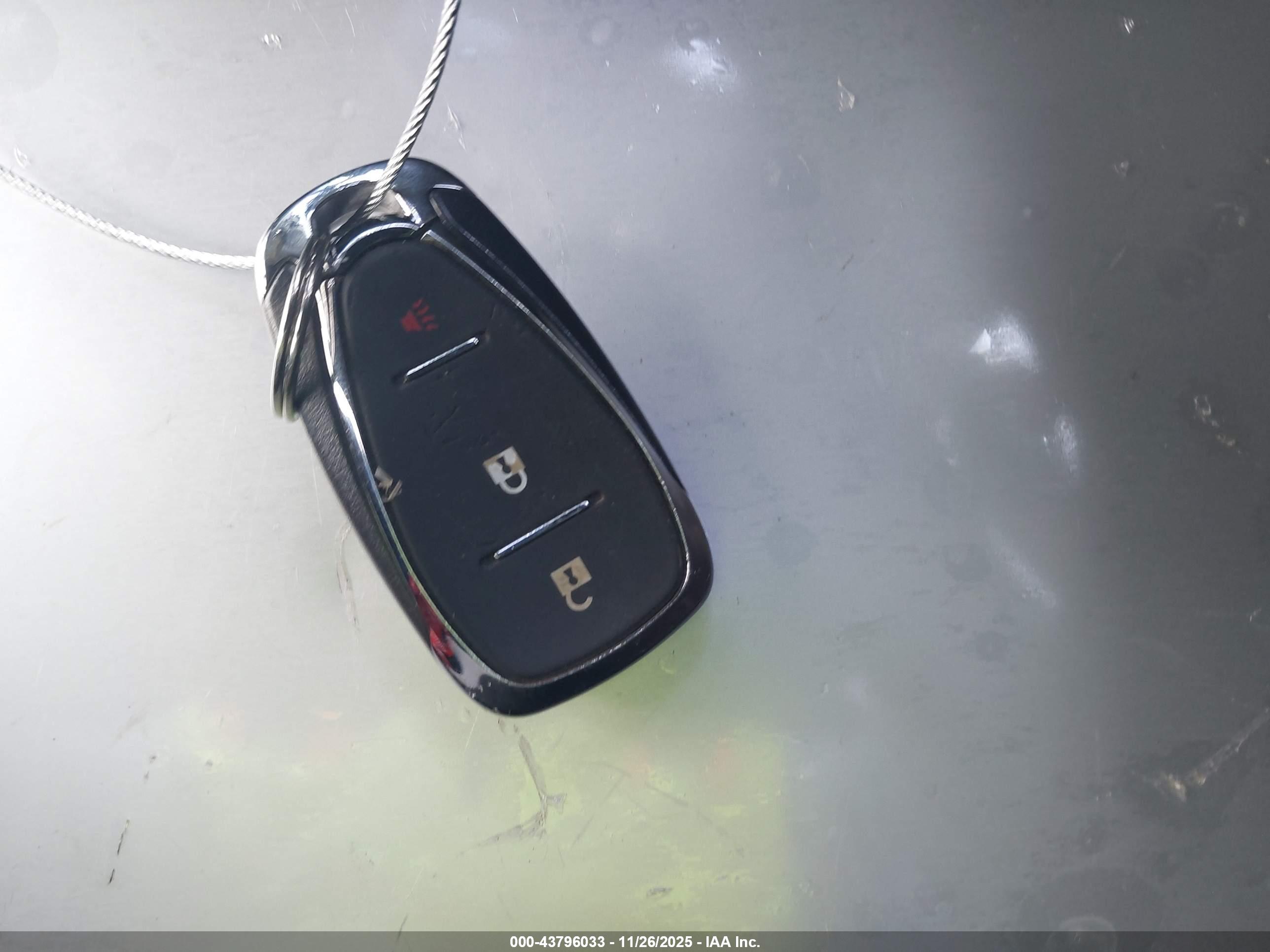 CHEVROLET EQUINOX image 11