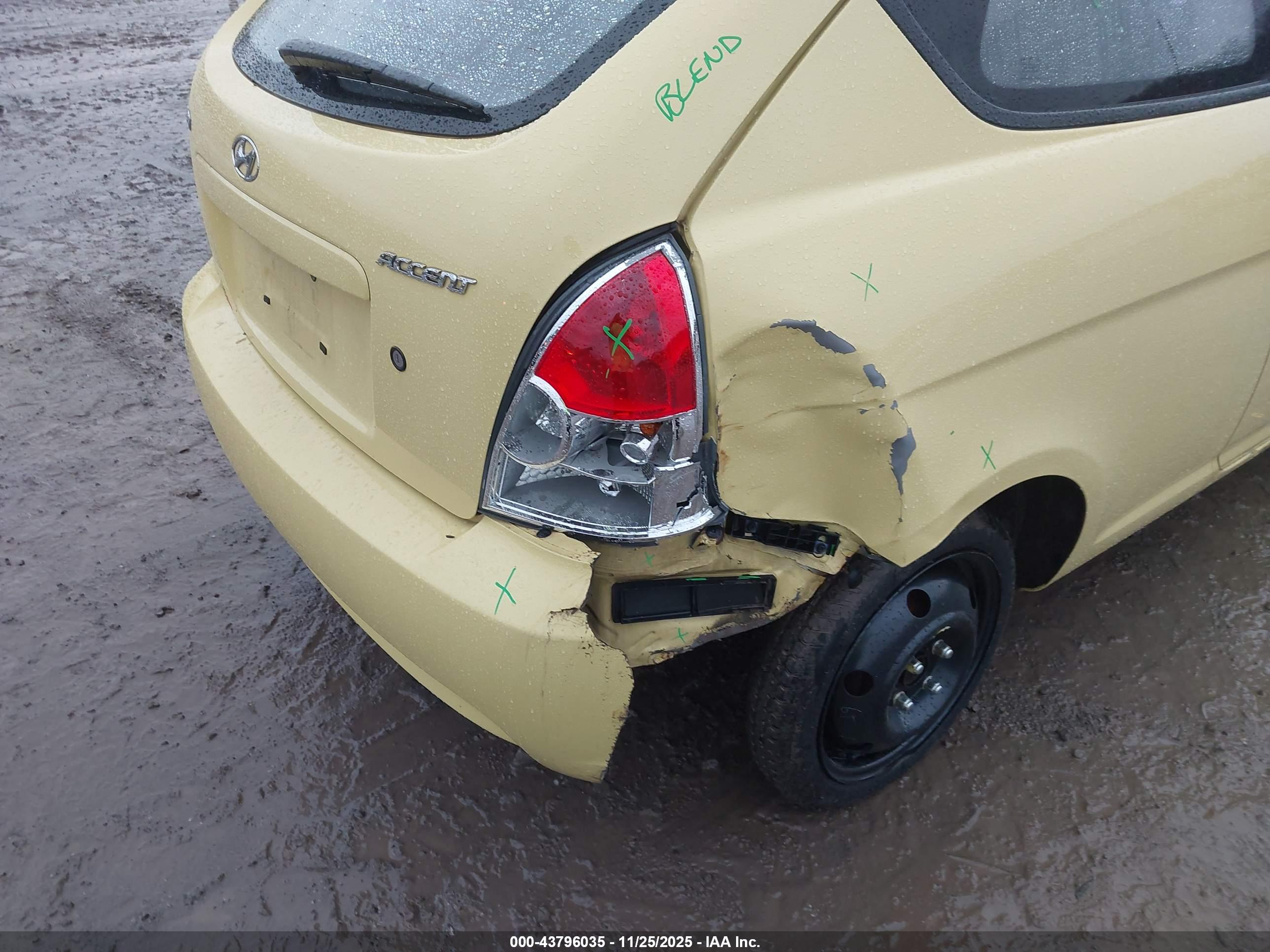 HYUNDAI ACCENT image 6