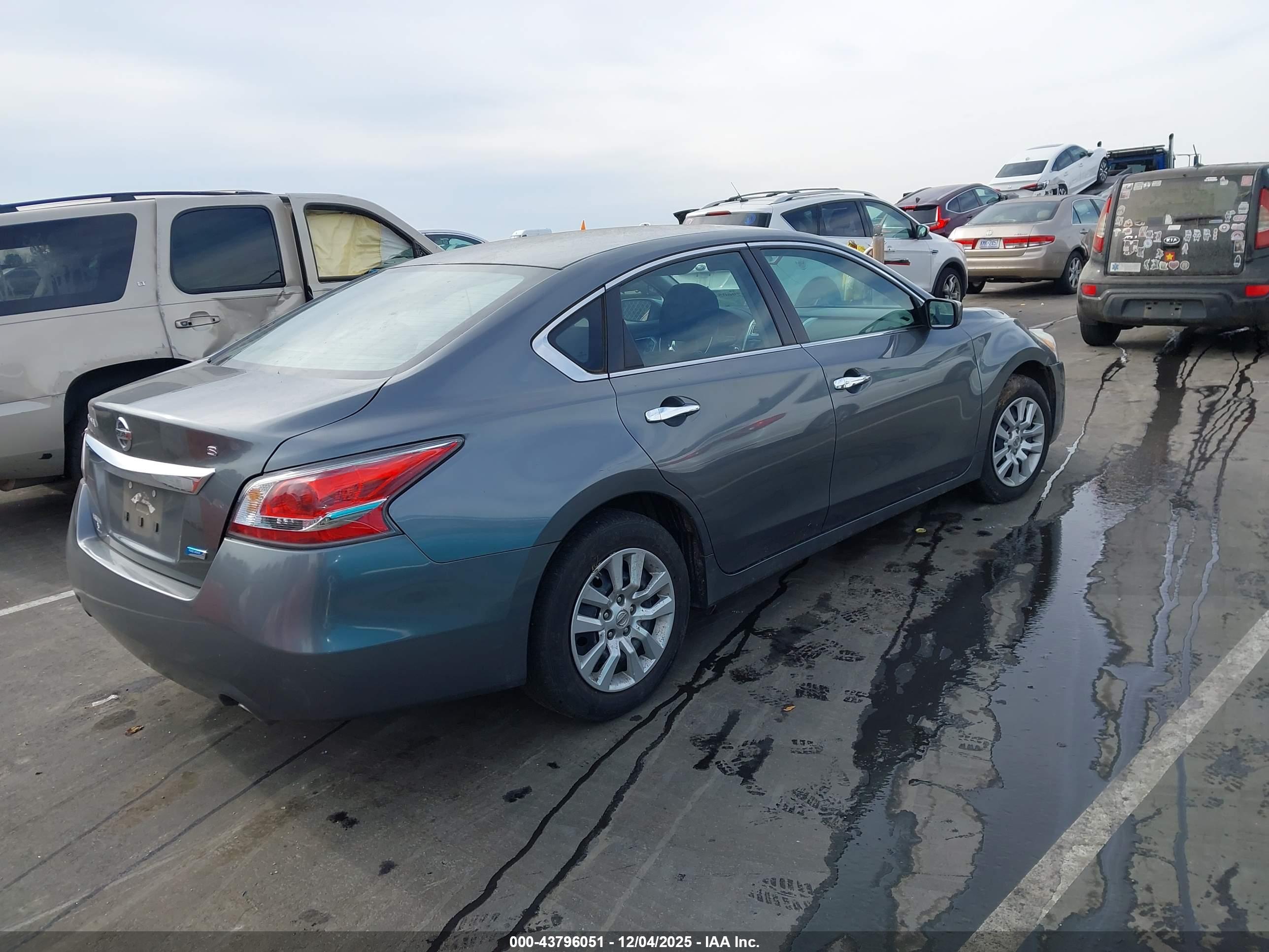 NISSAN ALTIMA image 4