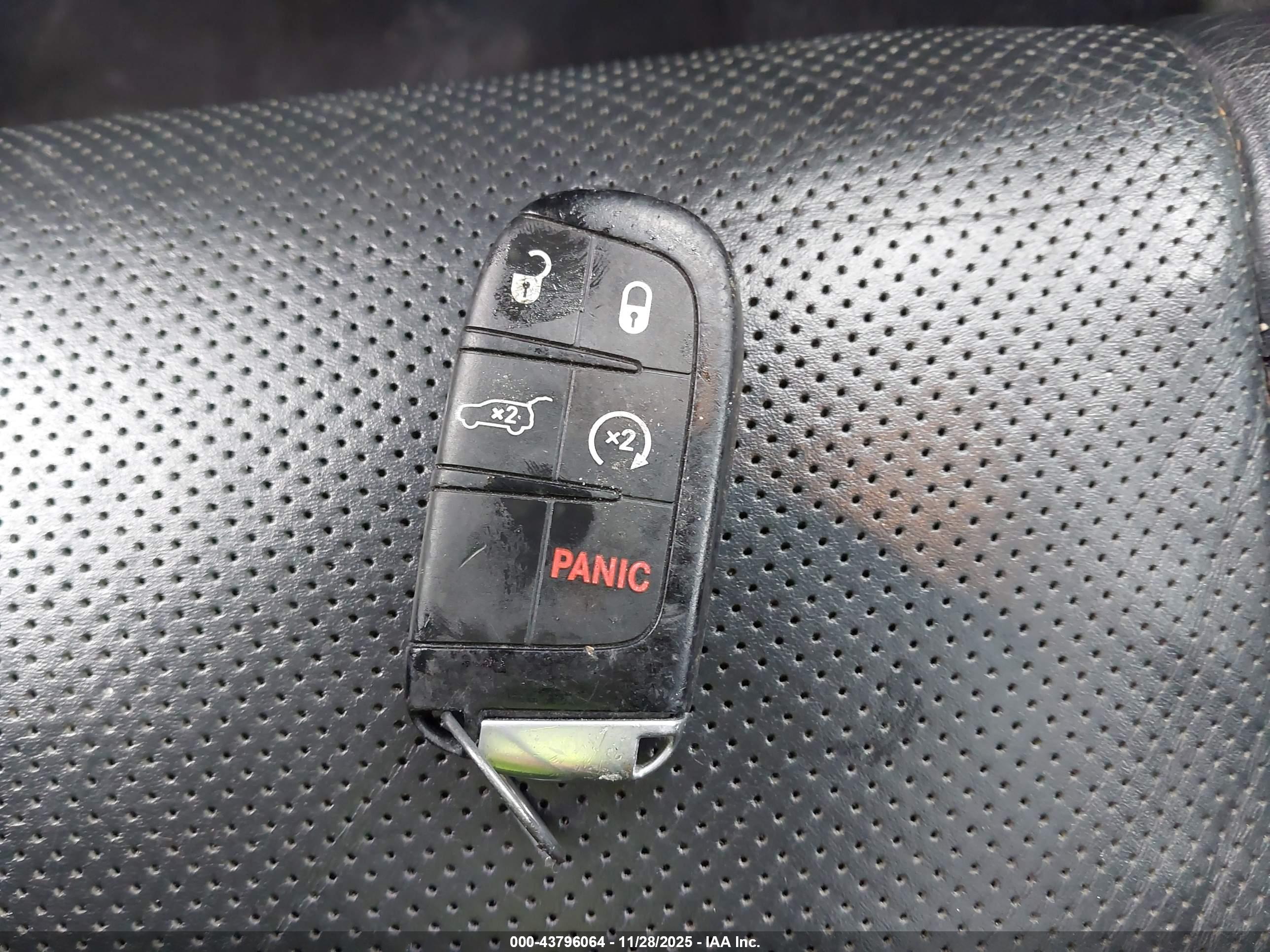 JEEP GRAND image 11