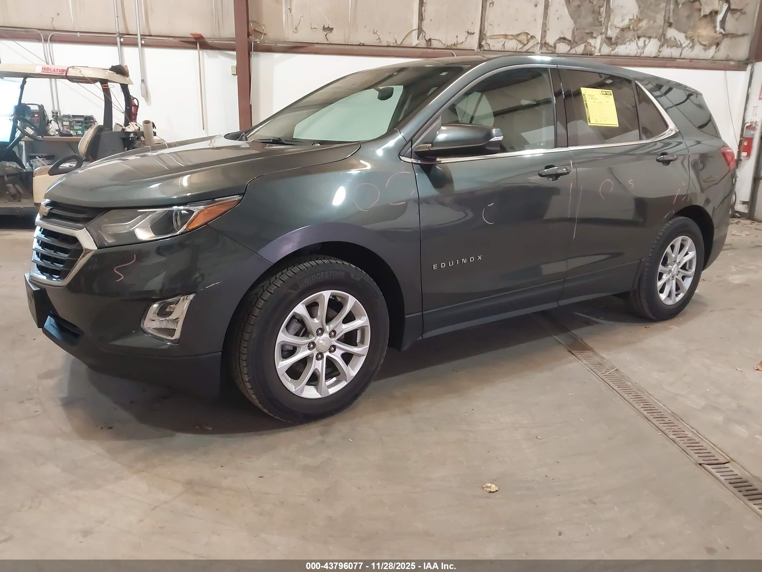 CHEVROLET EQUINOX image 2