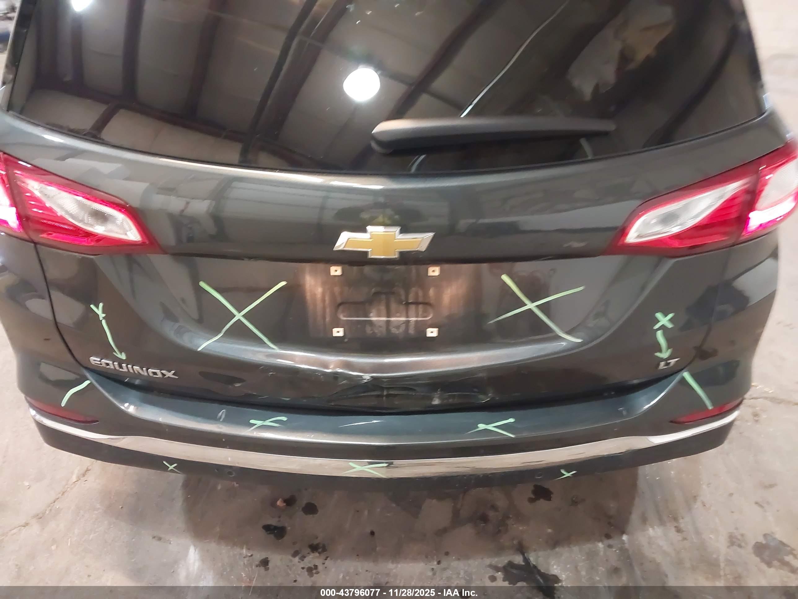 CHEVROLET EQUINOX image 6